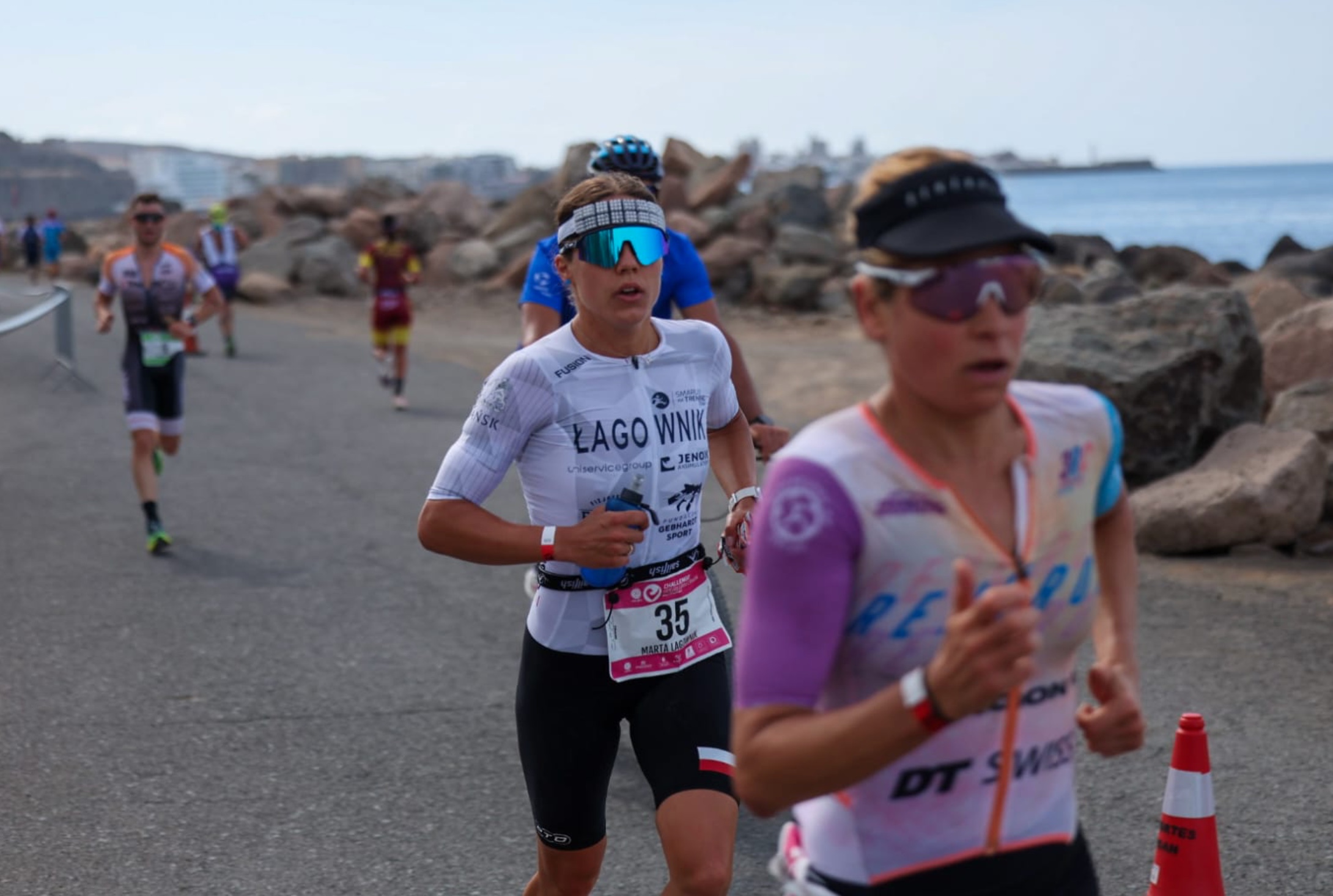 El Challenge Mogán Gran Canaria más internacional reúne a triatletas de tres continentes este 2025