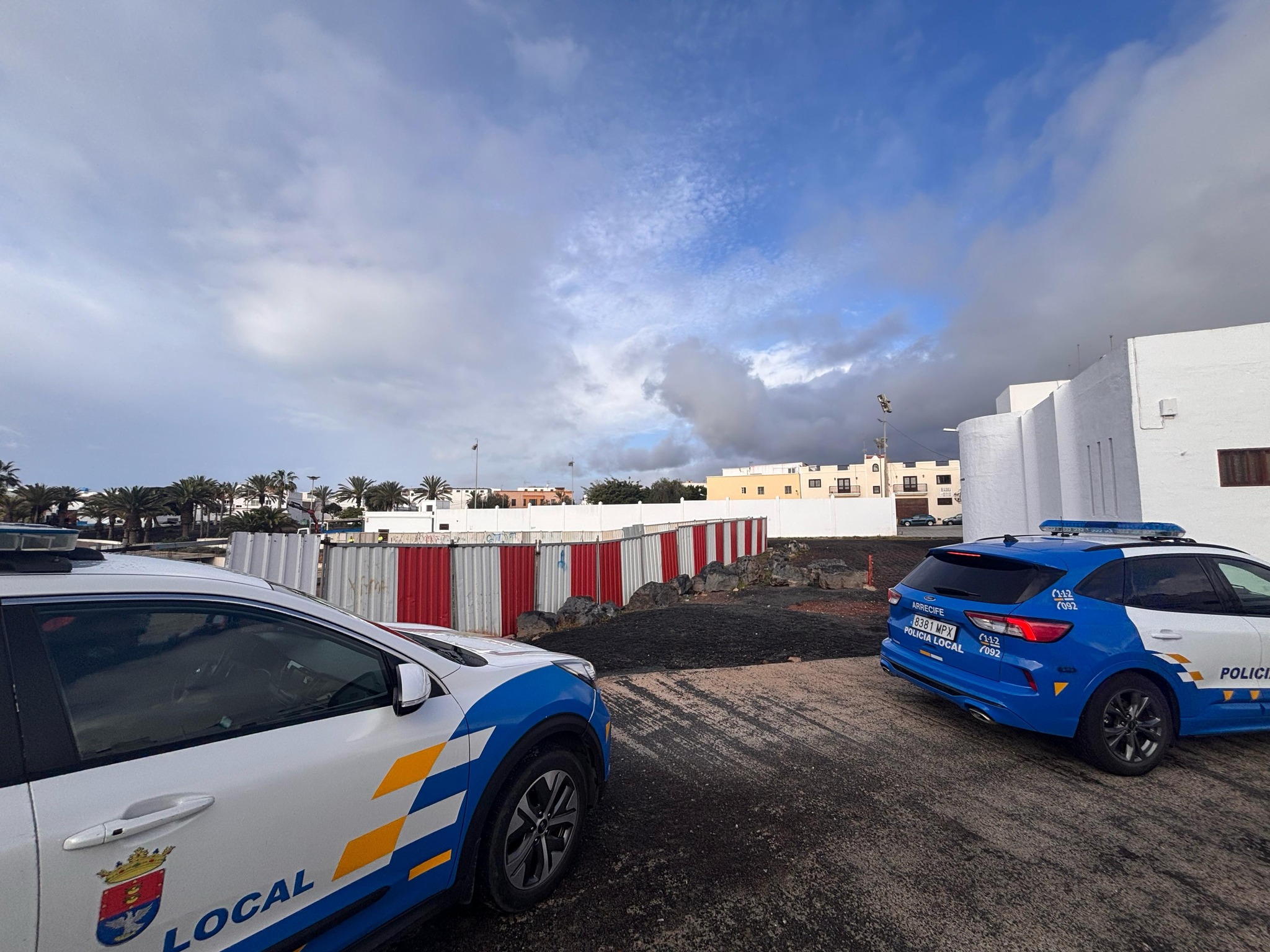 La Policía Local de Arrecife desokupa los sótanos de una obra inacabada en el barrio de Altavista