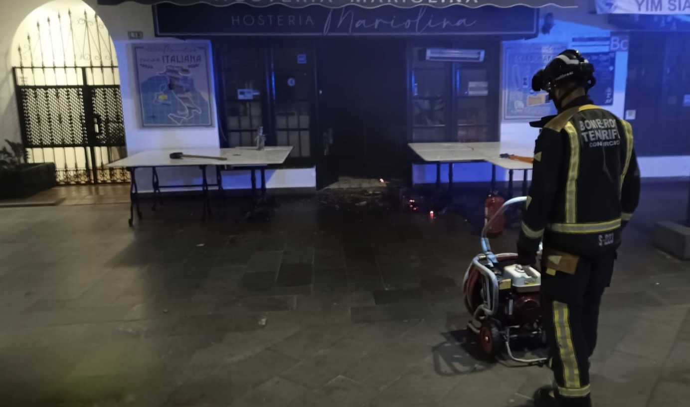 Bomberos de Tenerife rescatan a dos parapentistas durante el fin de semana