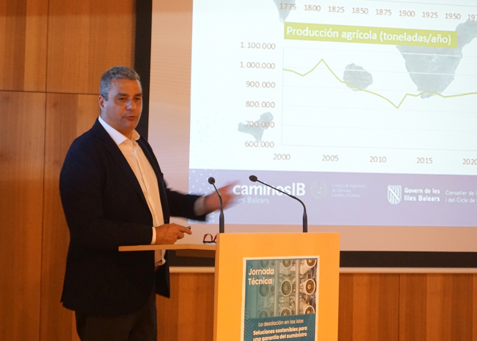 El modelo de desalación de agua de mar de Gran Canaria atrae el interés del foro nacional de expertos