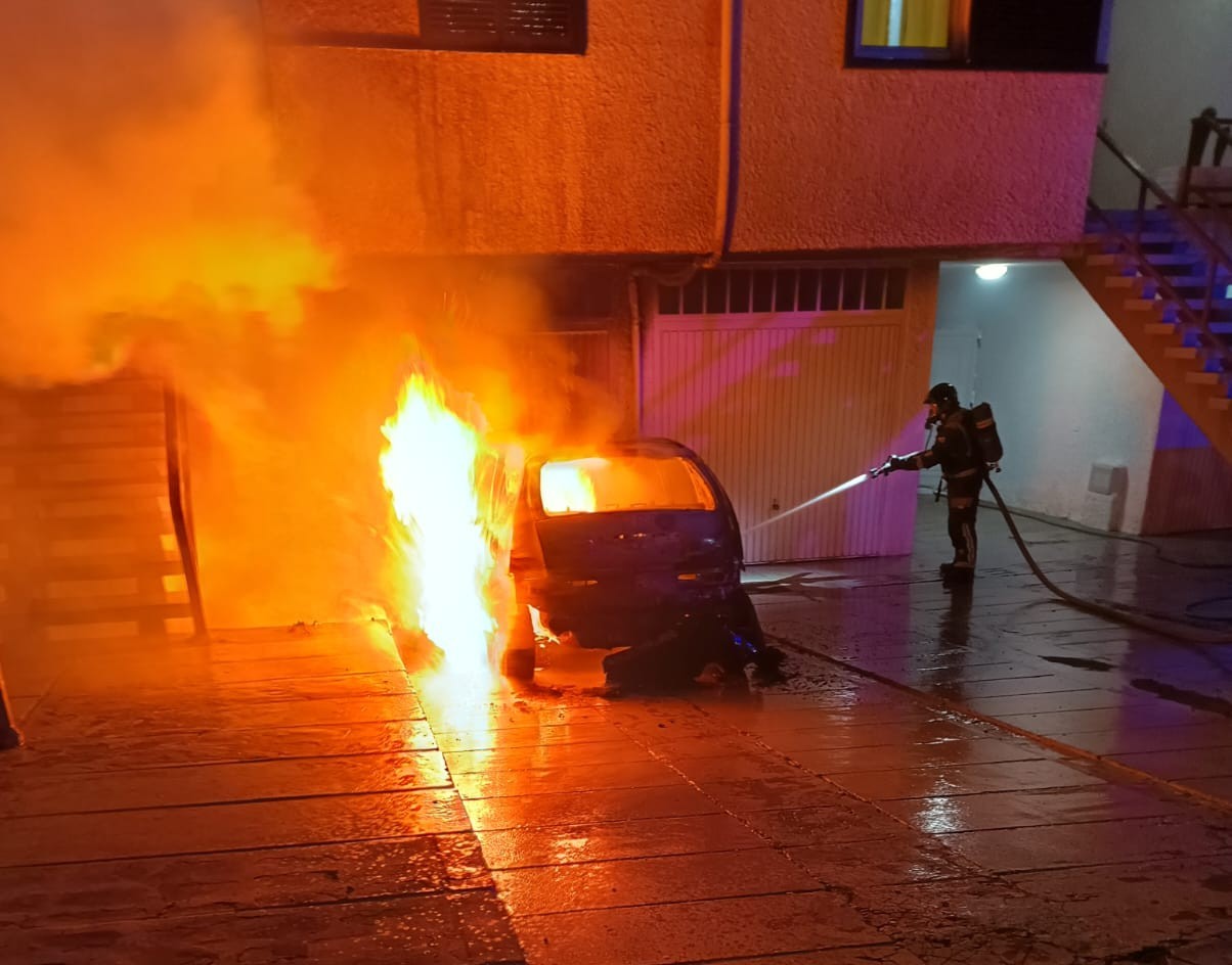 Bomberos de Tenerife intervienen en accidente de tráfico