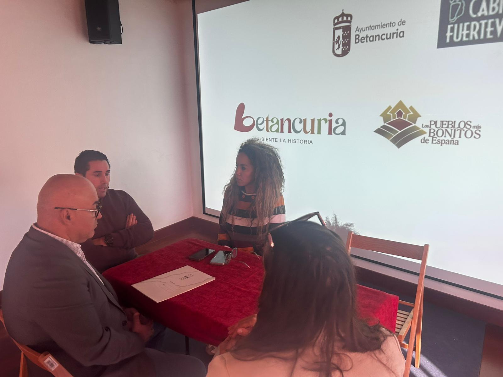 El Cabildo de Fuerteventura lleva las competencias digitales a Betancuria