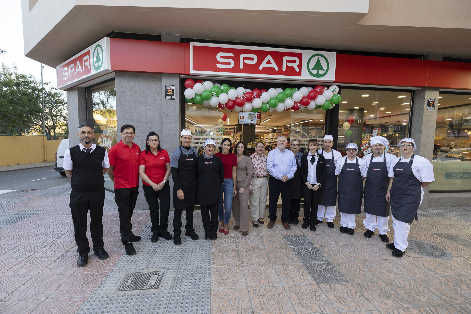 SPAR El Pino abre en Vecindario tras su renovación