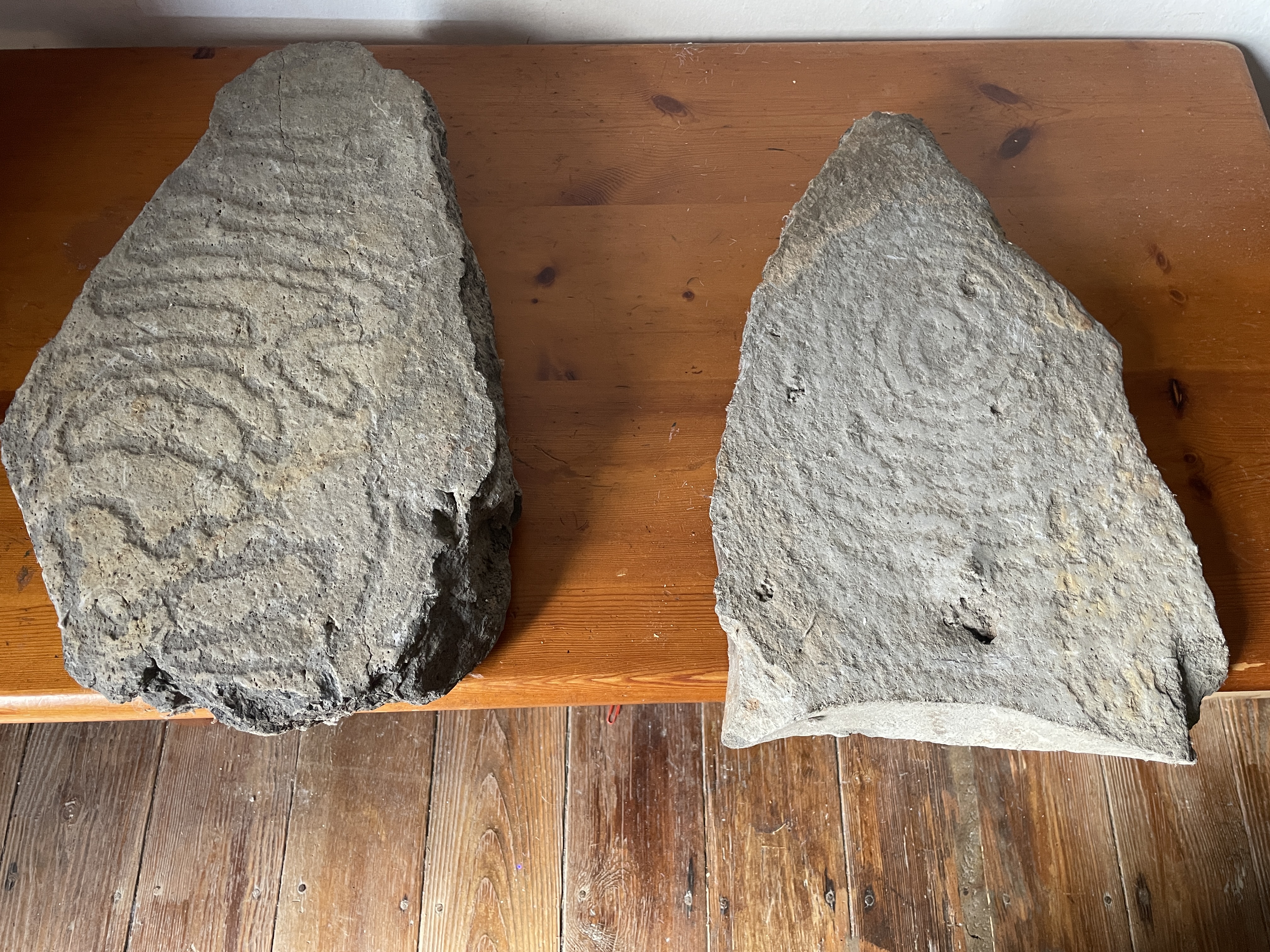 Grabados rupestres de época prehispánica procedentes del yacimiento del Llano de Las Lajitas (La Palma)