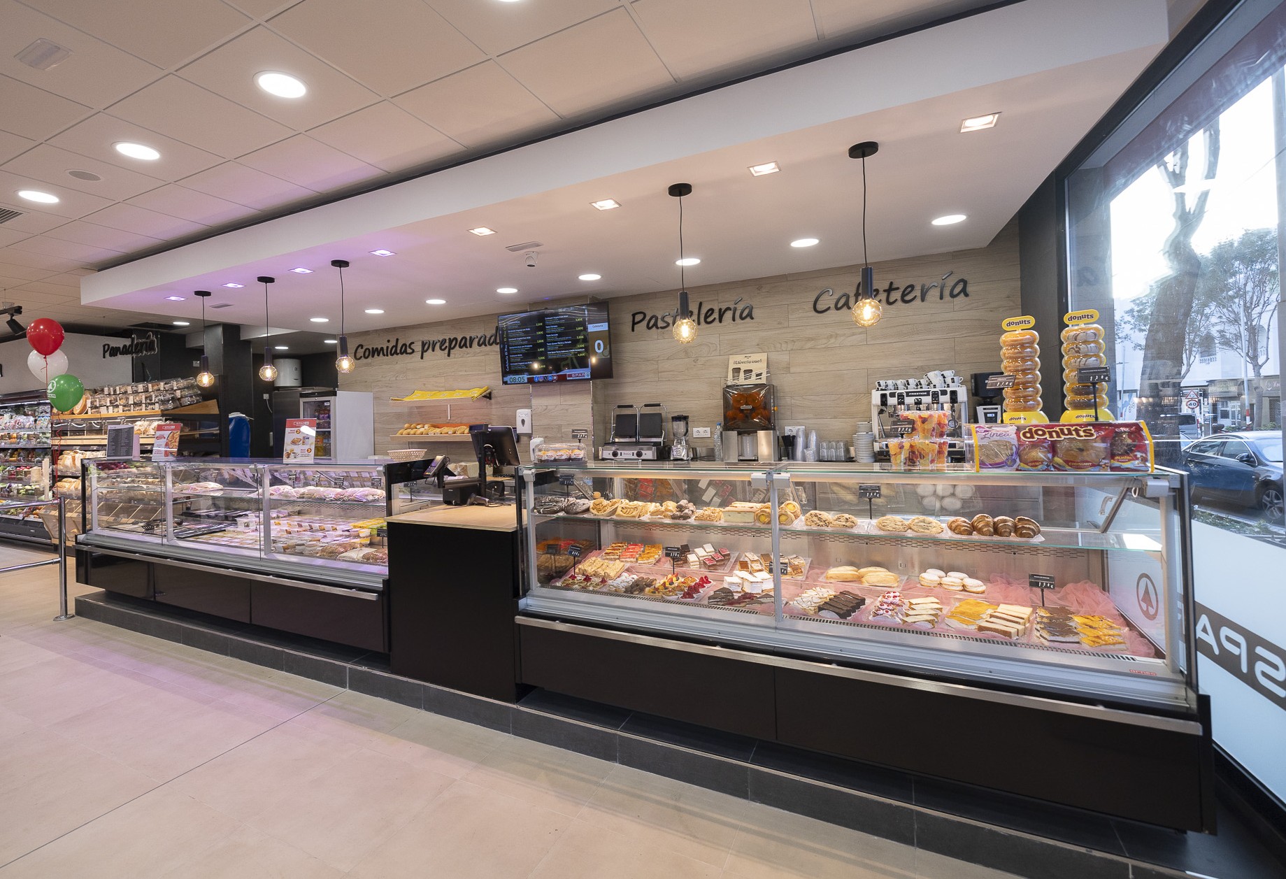 SPAR El Pino abre en Vecindario tras su renovación