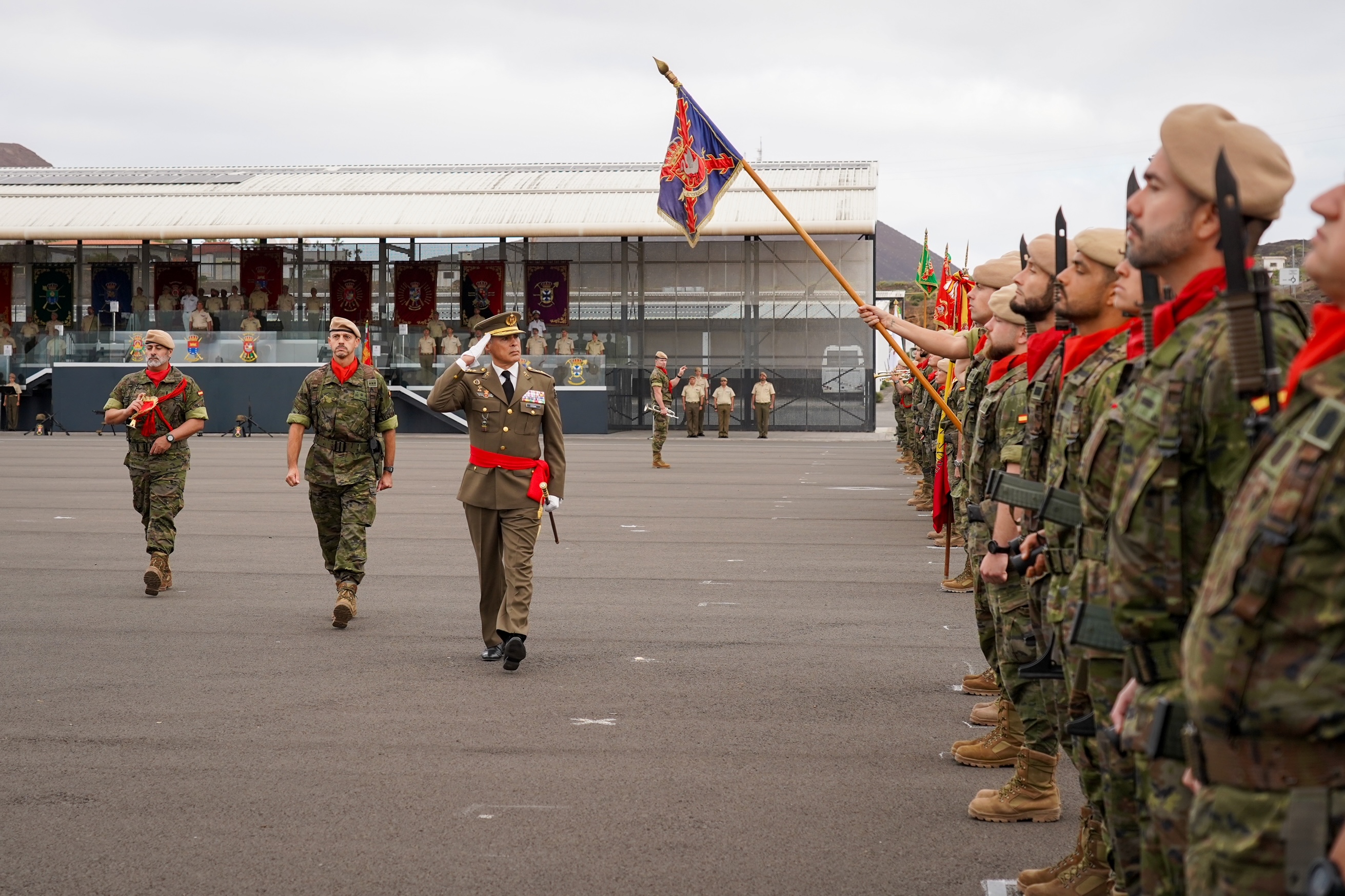 Acto de despedida del General Jefe de la Brigada “Canarias” XVI