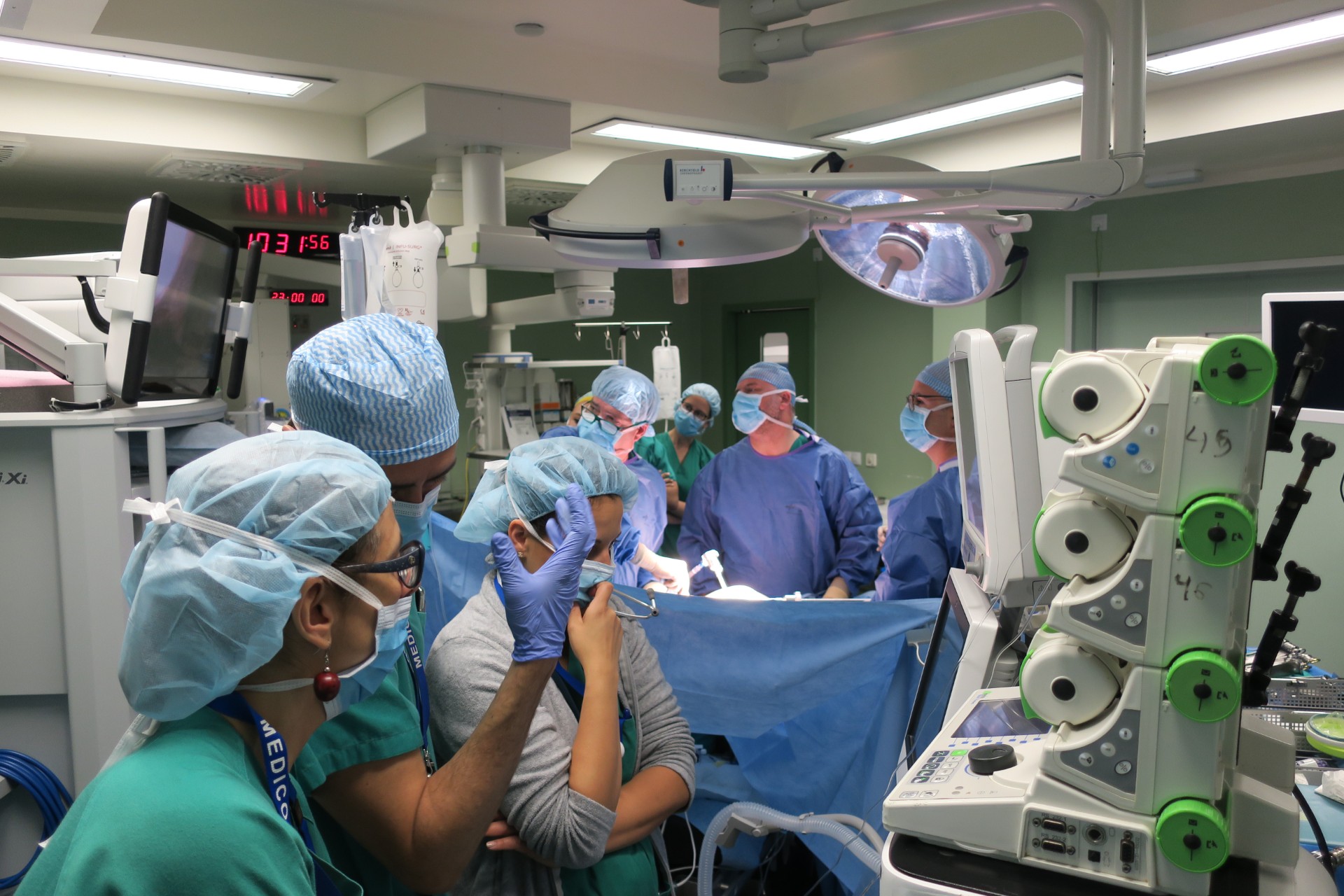 El Hospital La Candelaria realiza más de trescientas intervenciones con cirugía robótica en 2025