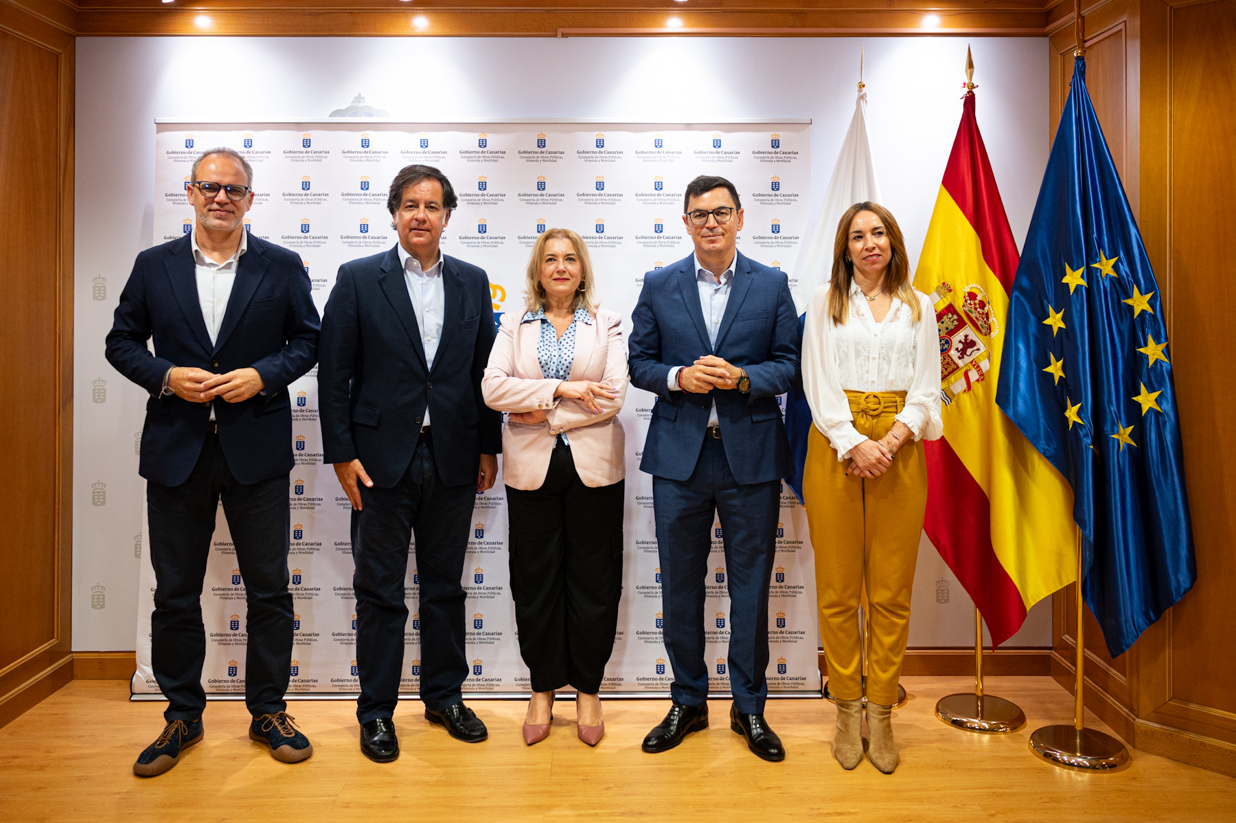 Pino de León toma posesión como directora del Instituto Canario de la Vivienda