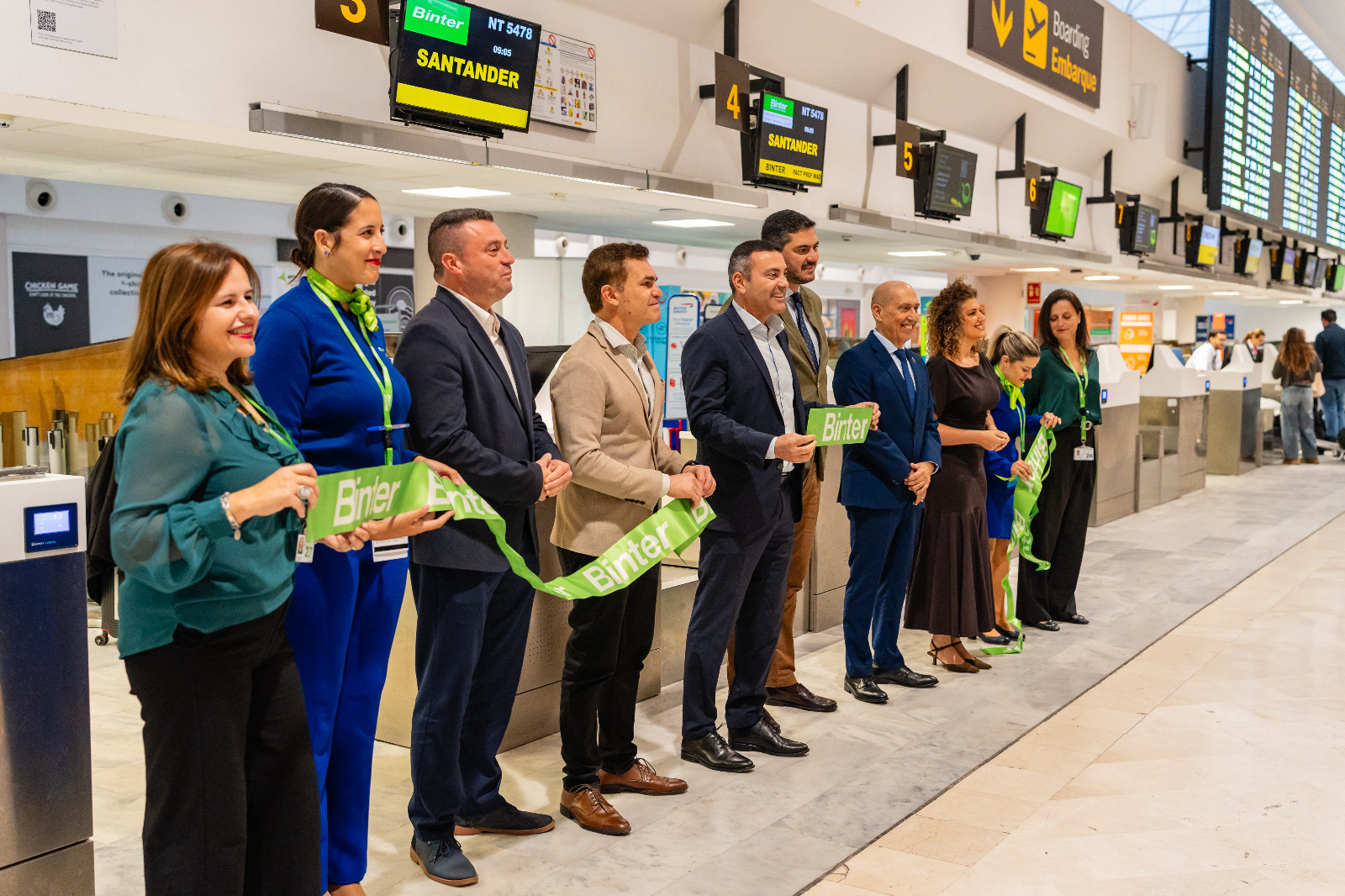 Binter inaugura sus vuelos entre Lanzarote y Santander