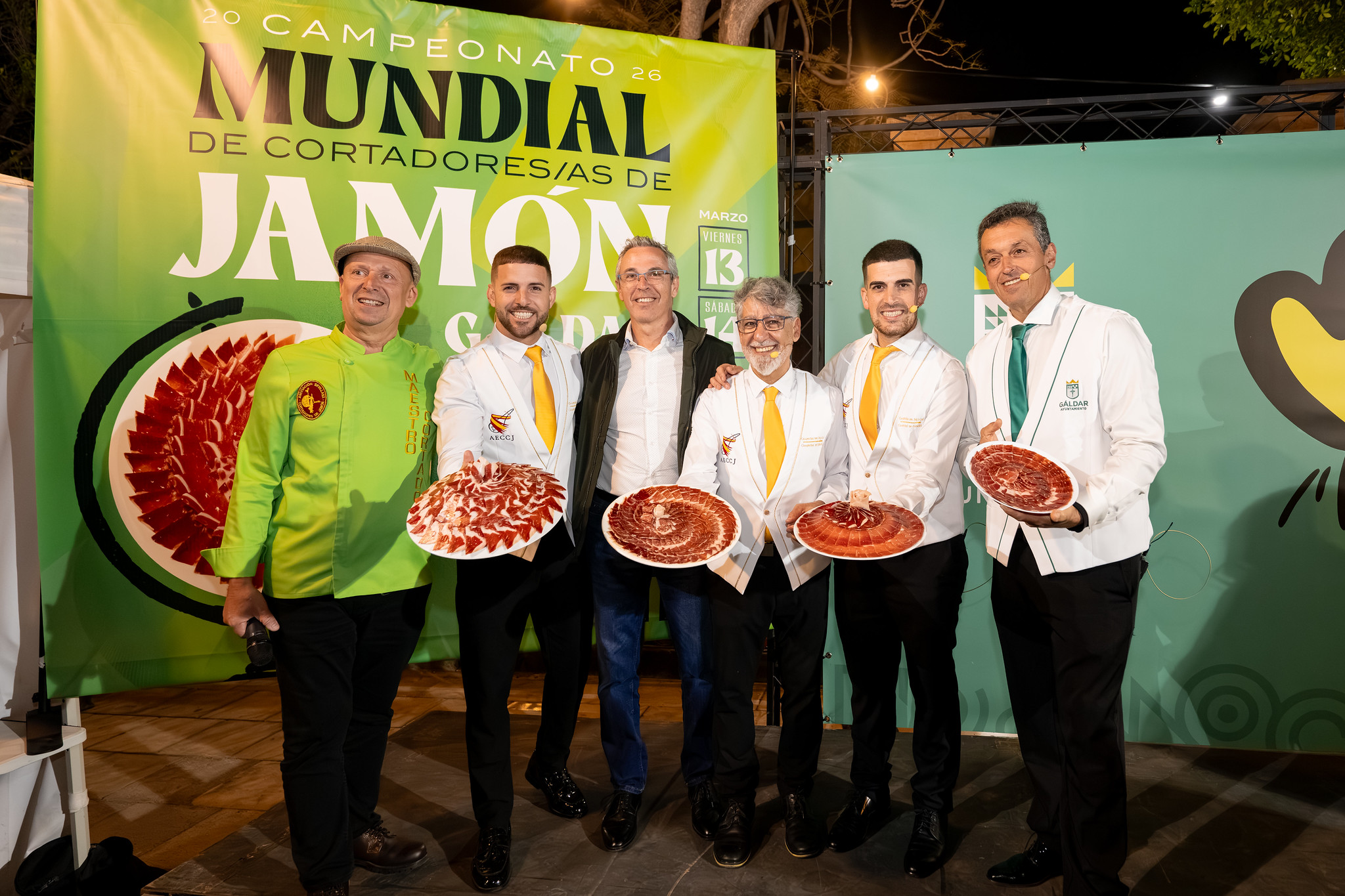 Masterclass de cinco cortadores de jamón en Gáldar