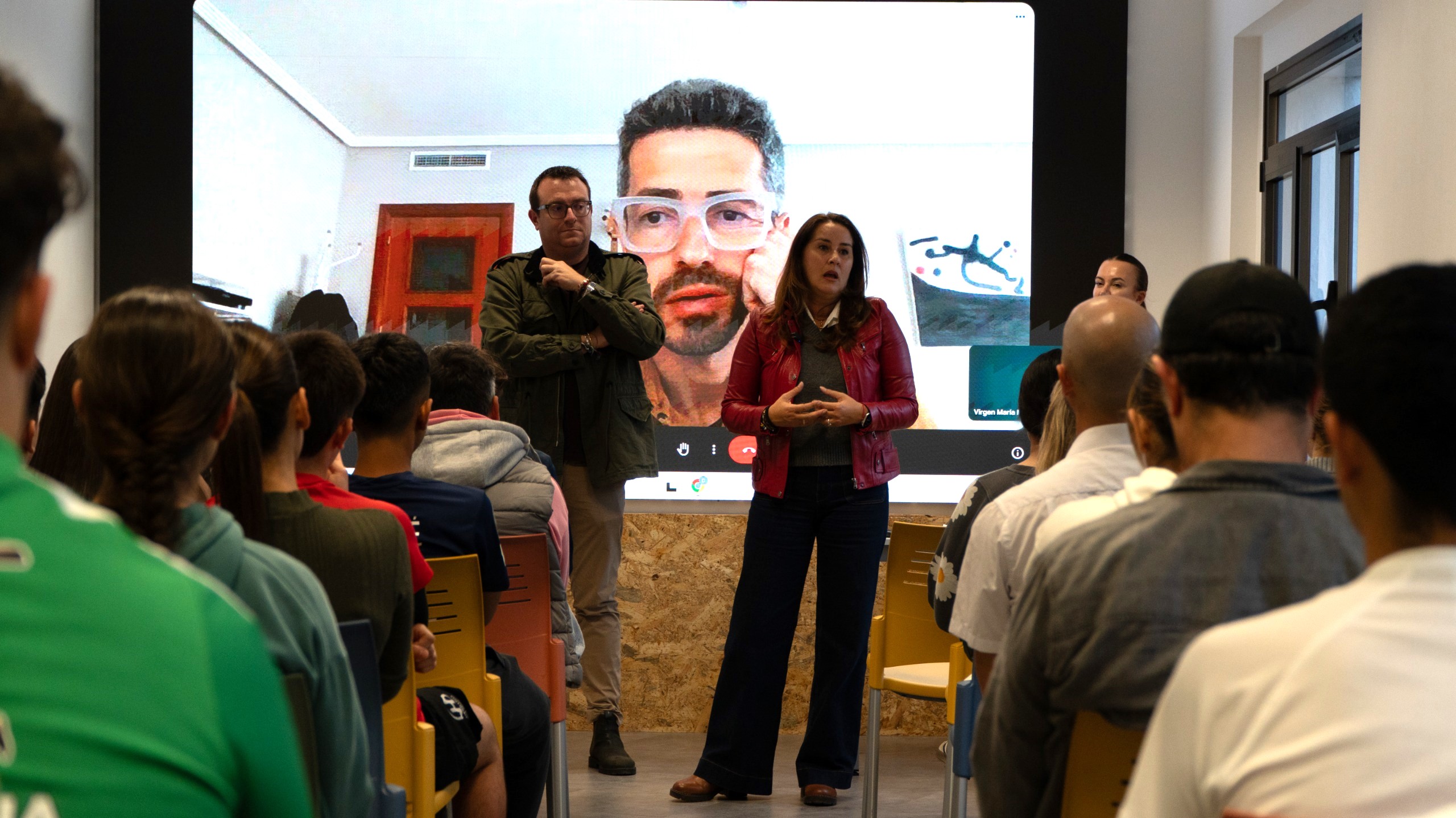 Fuerteventura da la bienvenida a los jóvenes beneficiarios de las becas de inmersión lingüística