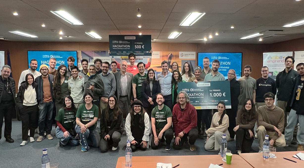 Hackathon “Soluciones WhatsApp en Smart Cities” en Palma