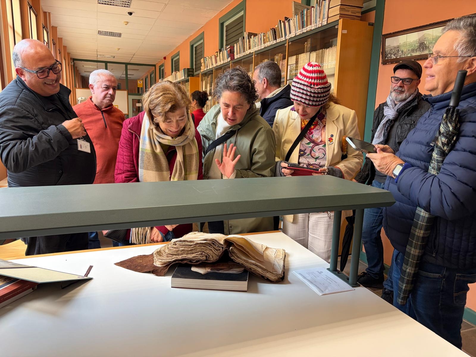 La Laguna inaugura "Documenta" con un recorrido inmersivo por los tesoros del Archivo Histórico Municipal