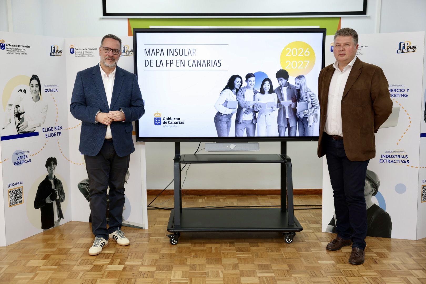 Poli Suárez visita el Centro Integrado de Formación Profesional (CIFP) Felo Monzón Grau-Bassas