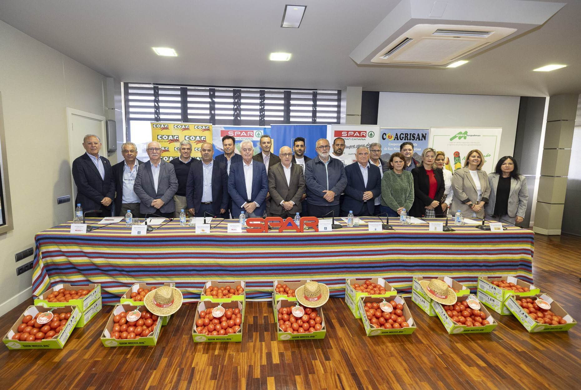 SPAR Gran Canaria garantiza la comercialización de 500 toneladas de tomate de La Aldea