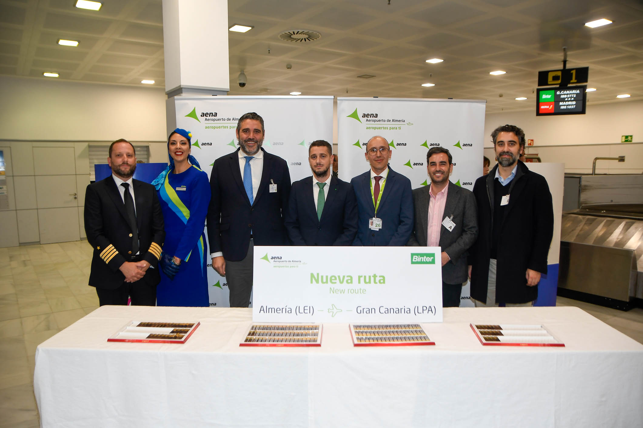 Más de 135.000 pasajeros han disfrutado de las rutas de Binter con Valencia, Badajoz, Córdoba y Almería en un año