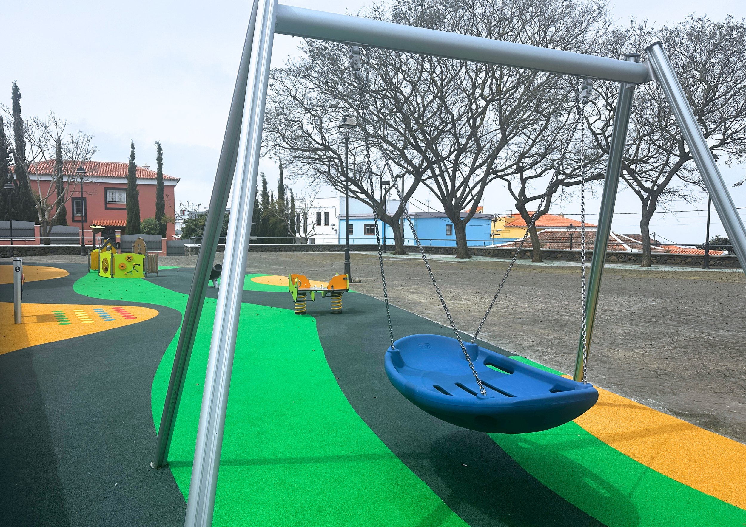 Tacoronte estrena parque infantil en El Adelantado