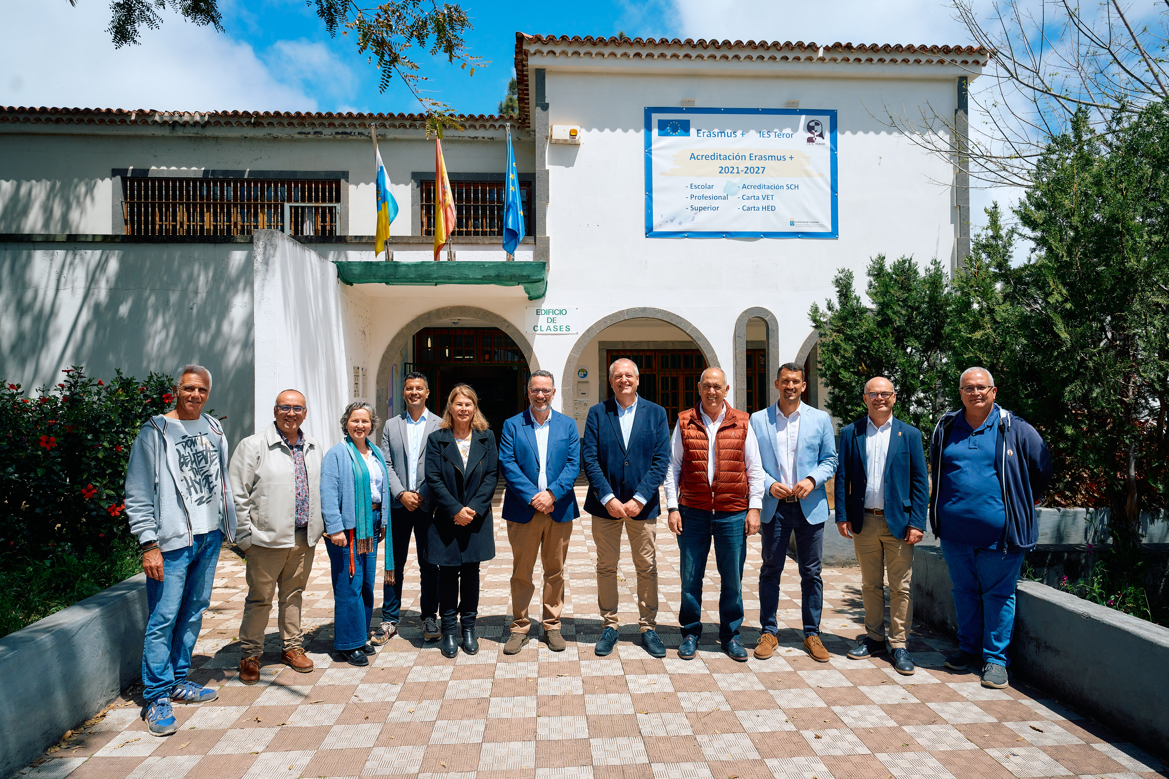 Poli Suárez visita el IES Teror