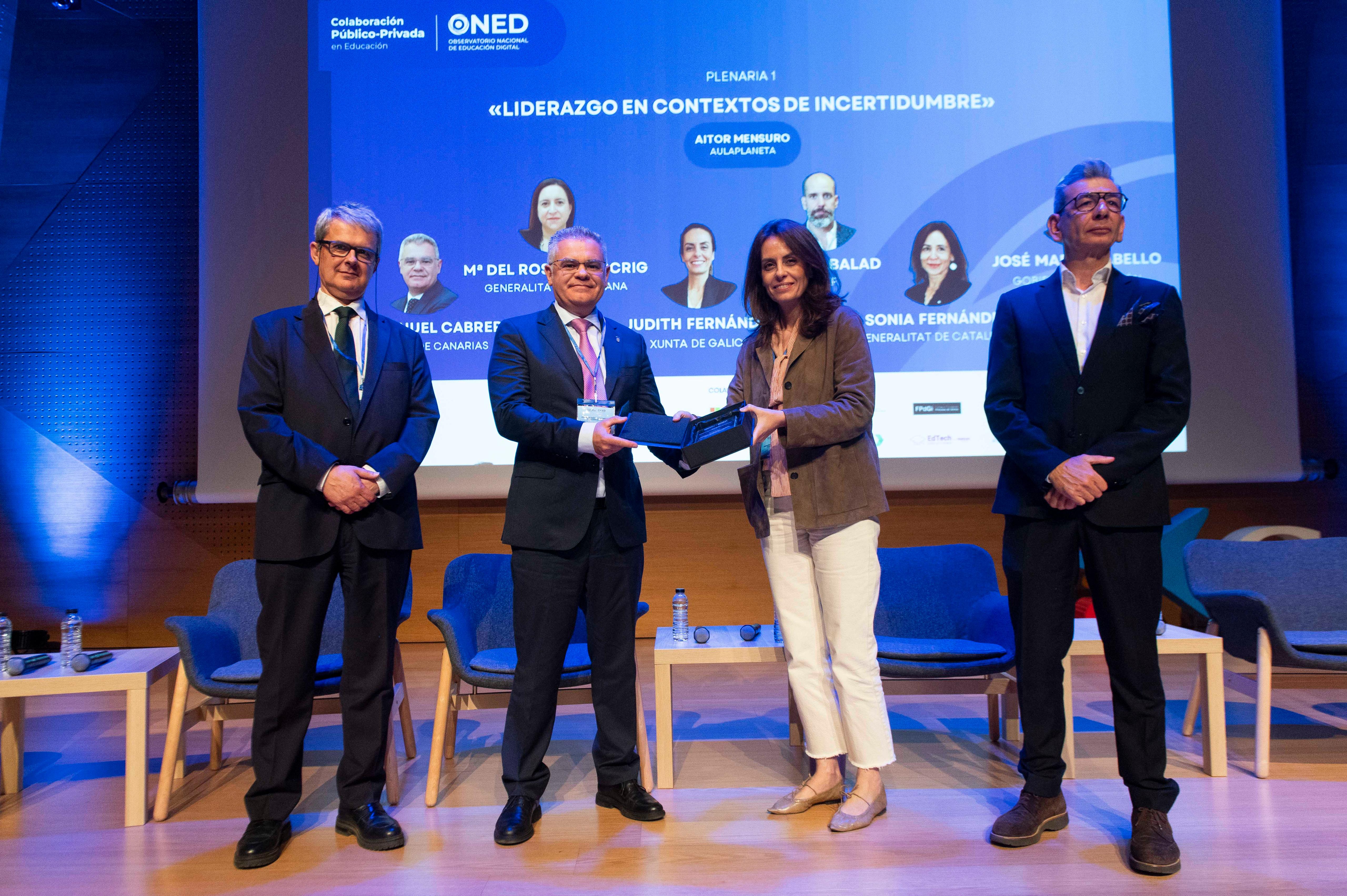 La Consejería de Educación recibe un reconocimiento nacional por su modelo de digitalización educativa