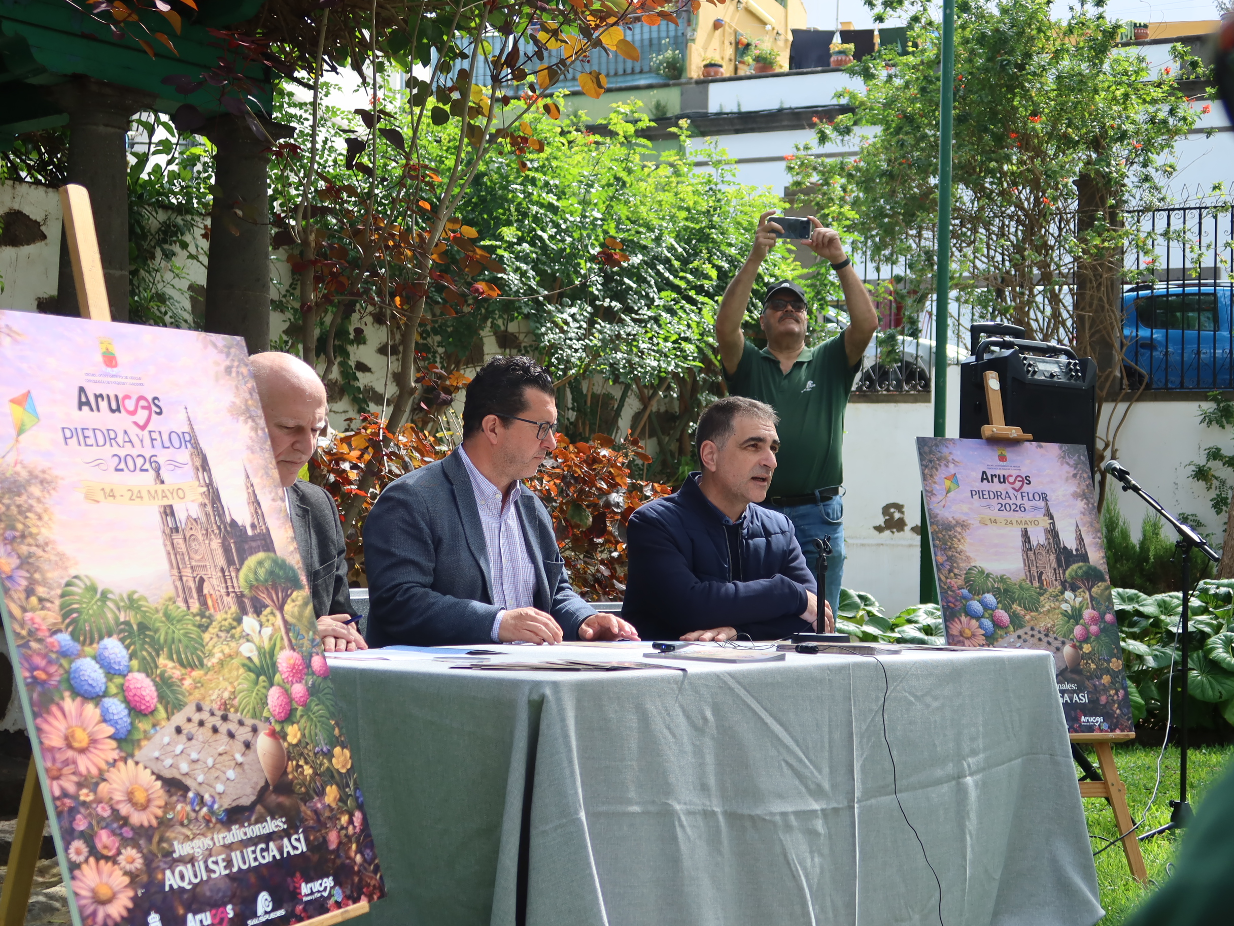 Presentación de Arucas Piedra y Flor 2026