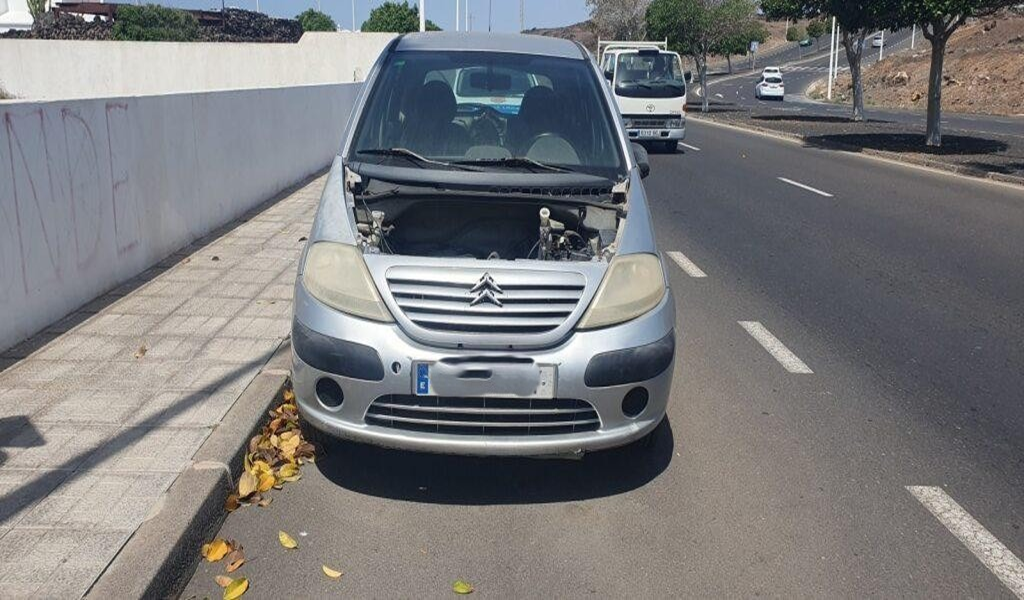 Vehículo abandonado en Tías