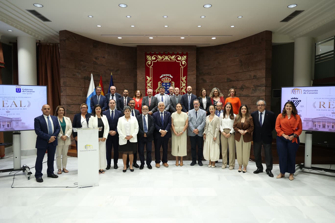 La Federación Interinsular de Fútbol de Las Palmas homenajeado por la concesión del título de "Real"