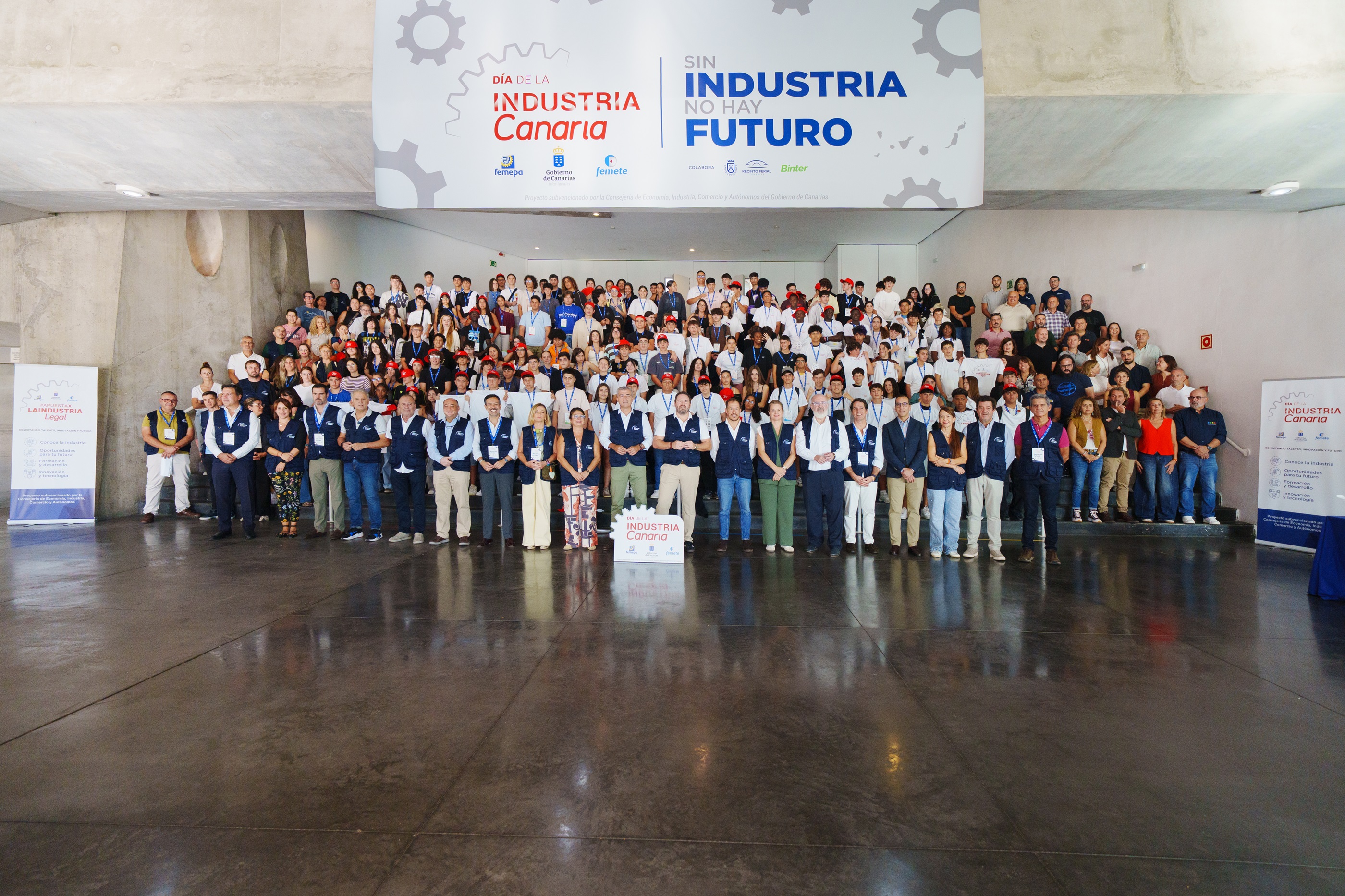 La industria canaria muestra su futuro a jóvenes de las islas
