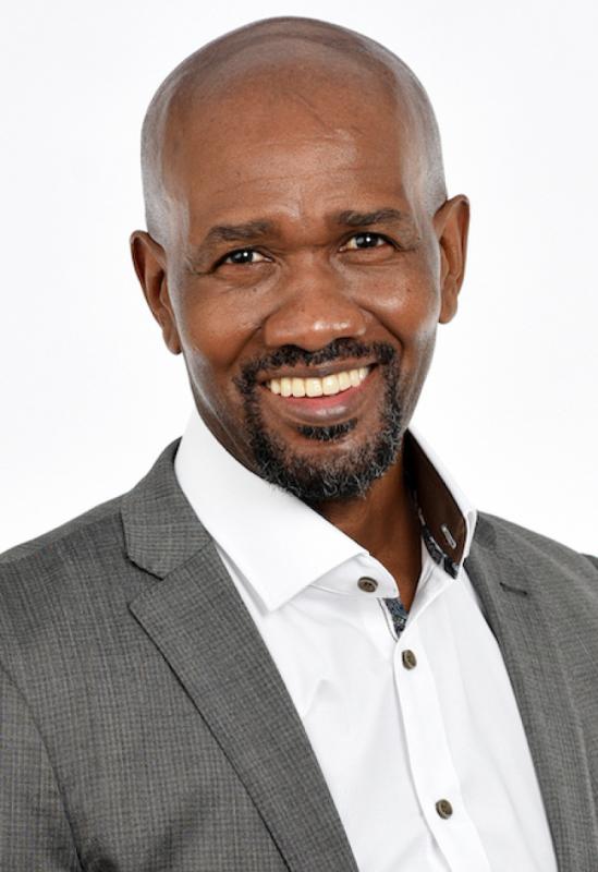 Professor Mavusa