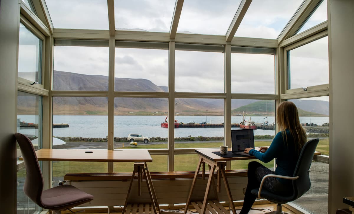 How to Motivate Remote Workers: 5 Steps for UK Bosses