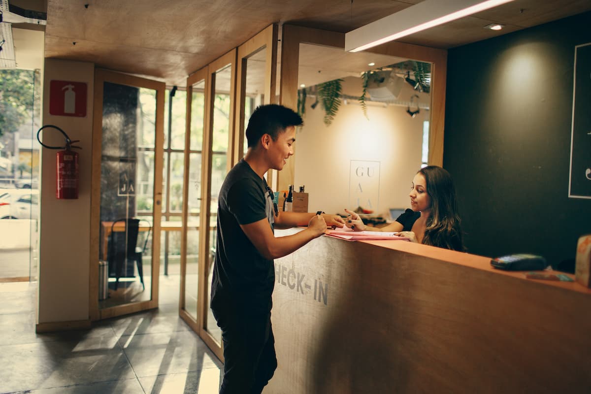 Part-Time Receptionist Jobs UK: 2026 Career Guide