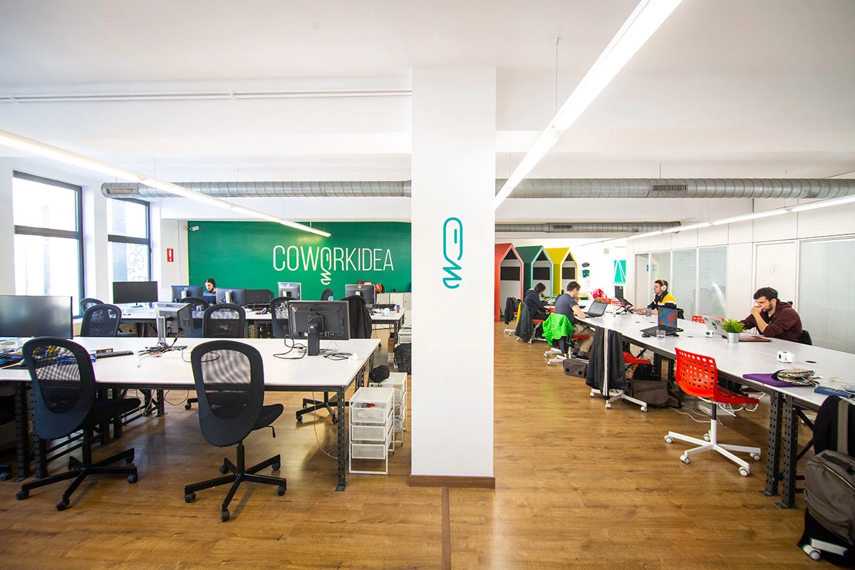 5fca3fbe6ee0ec6e1 at Coworkidea Coworking area in Barcelona, Spain