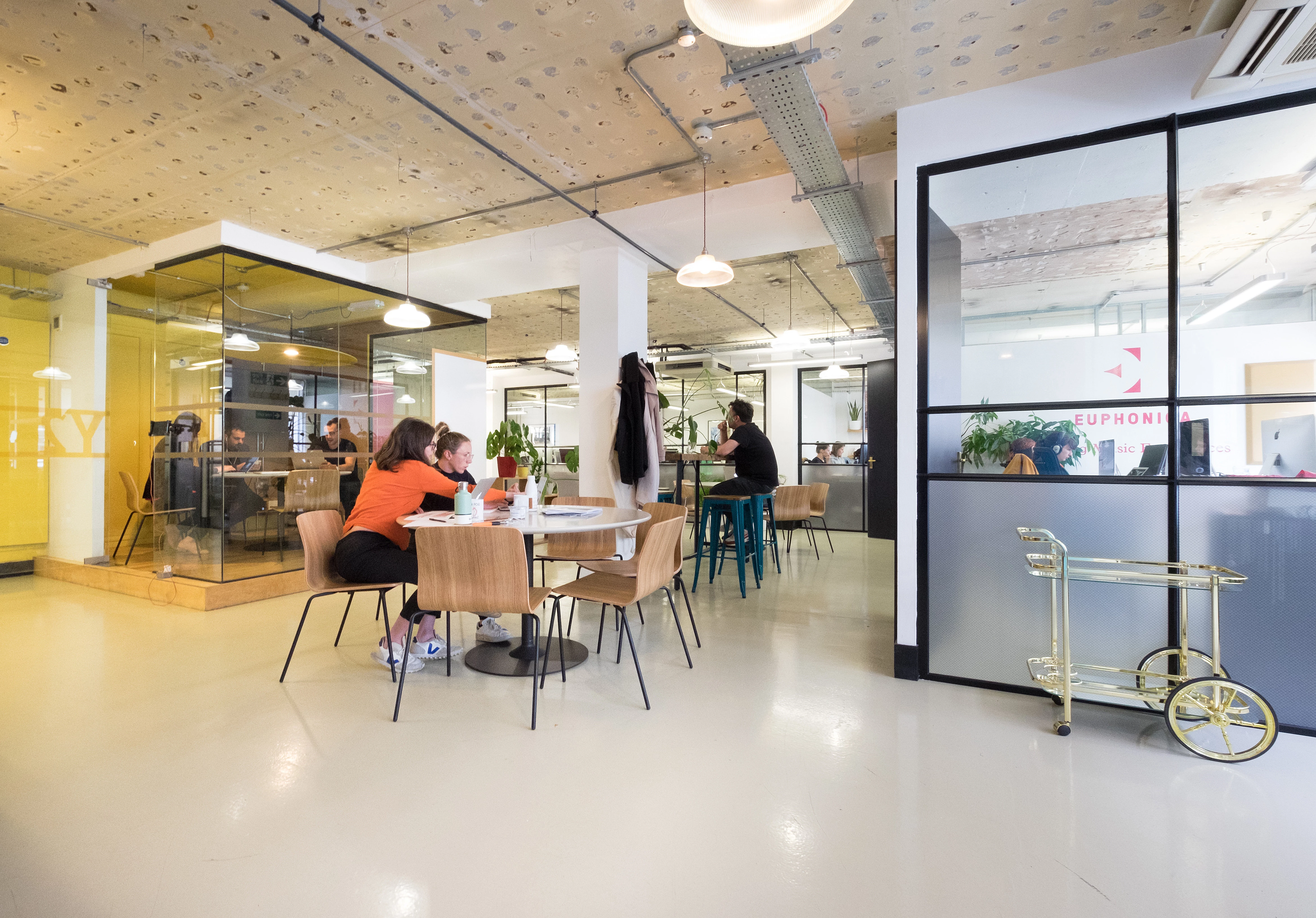 6065b820bee7b16a5 at The Workers League - Bonhill Three Coworking area in London, United Kingdom