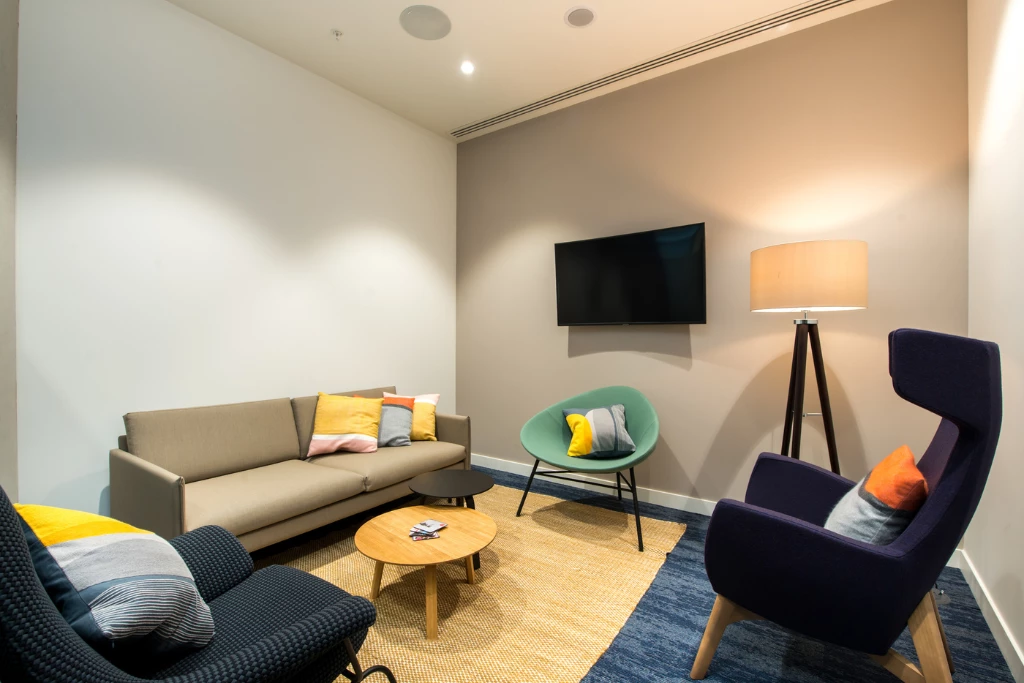 627b9dabe42ff51ef at Venture X Chiswick Park Coworking area in London, United Kingdom