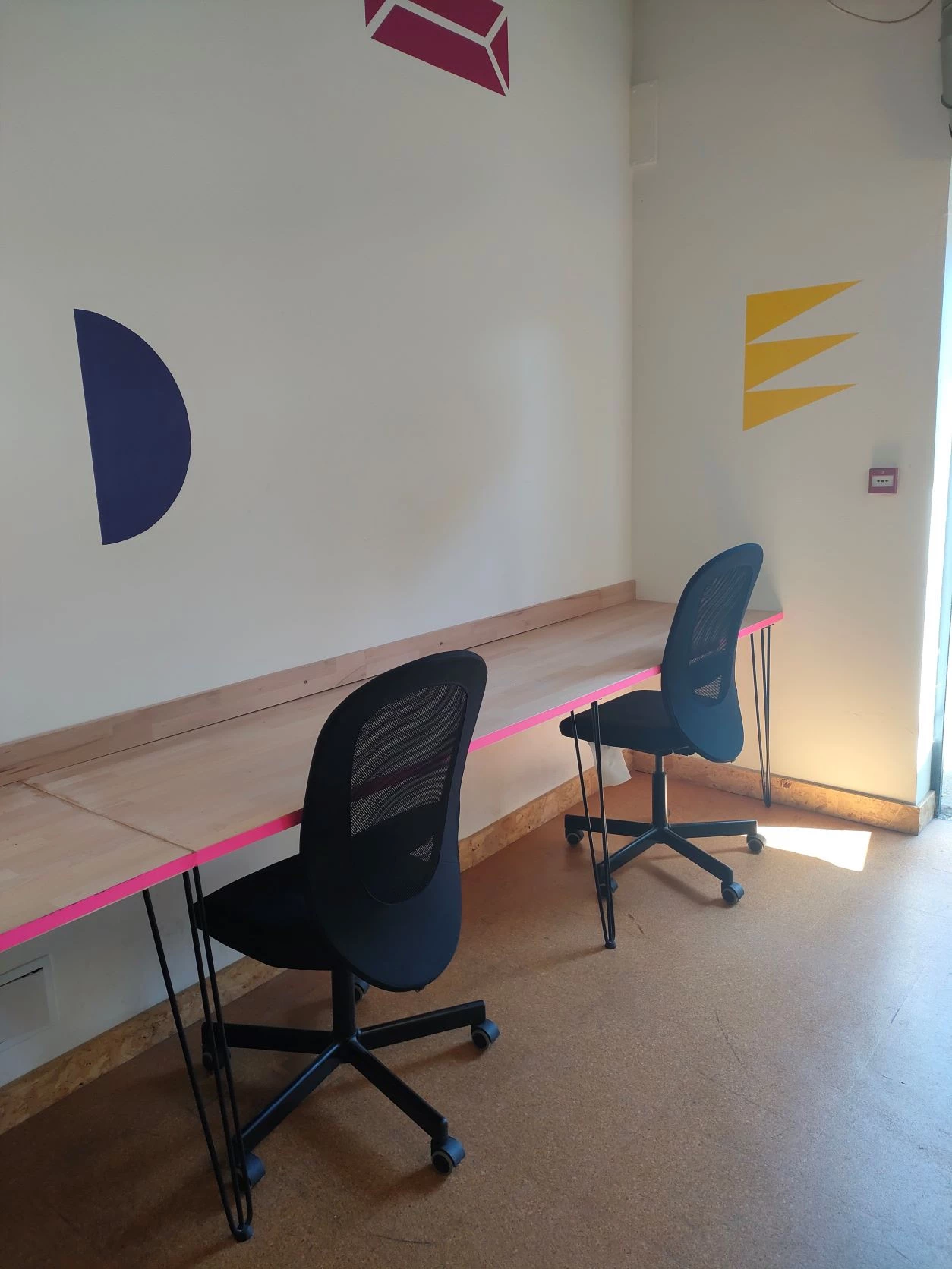6290b70f2c6263cf1 at Yogarise Works Coworking area in London, United Kingdom