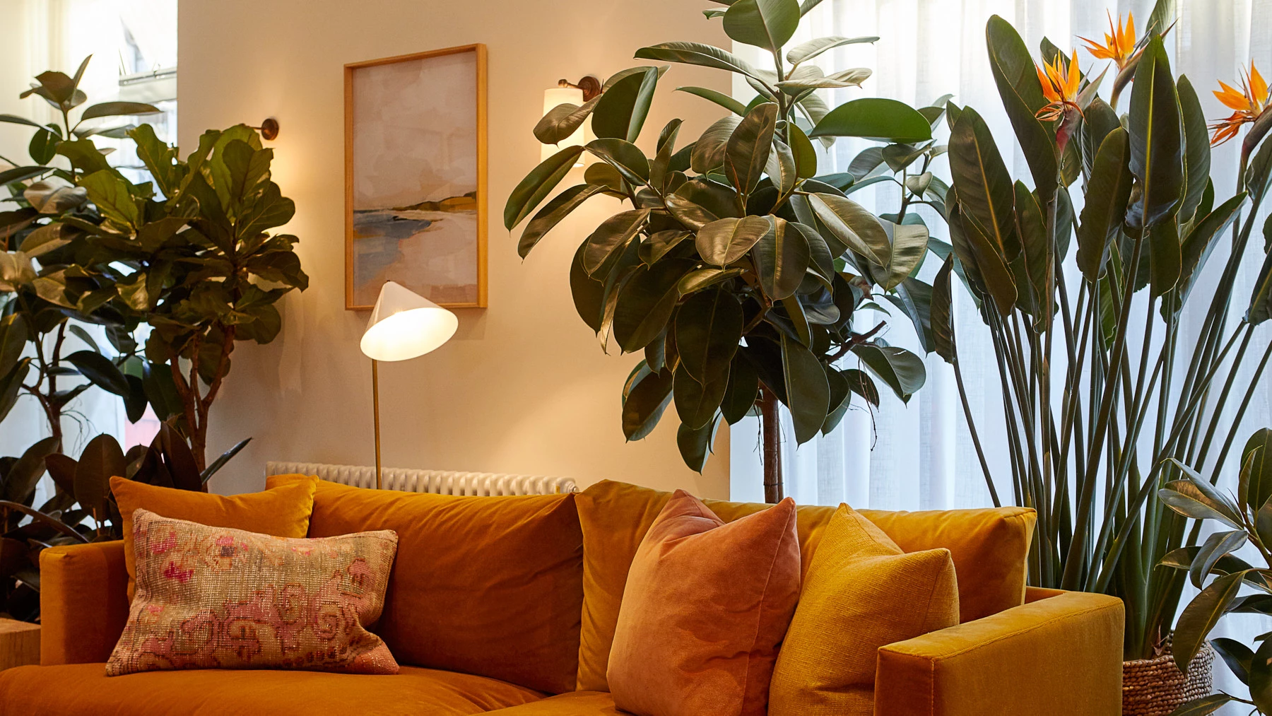 62de88b05e731072b at The Hearth Coworking area in London, United Kingdom