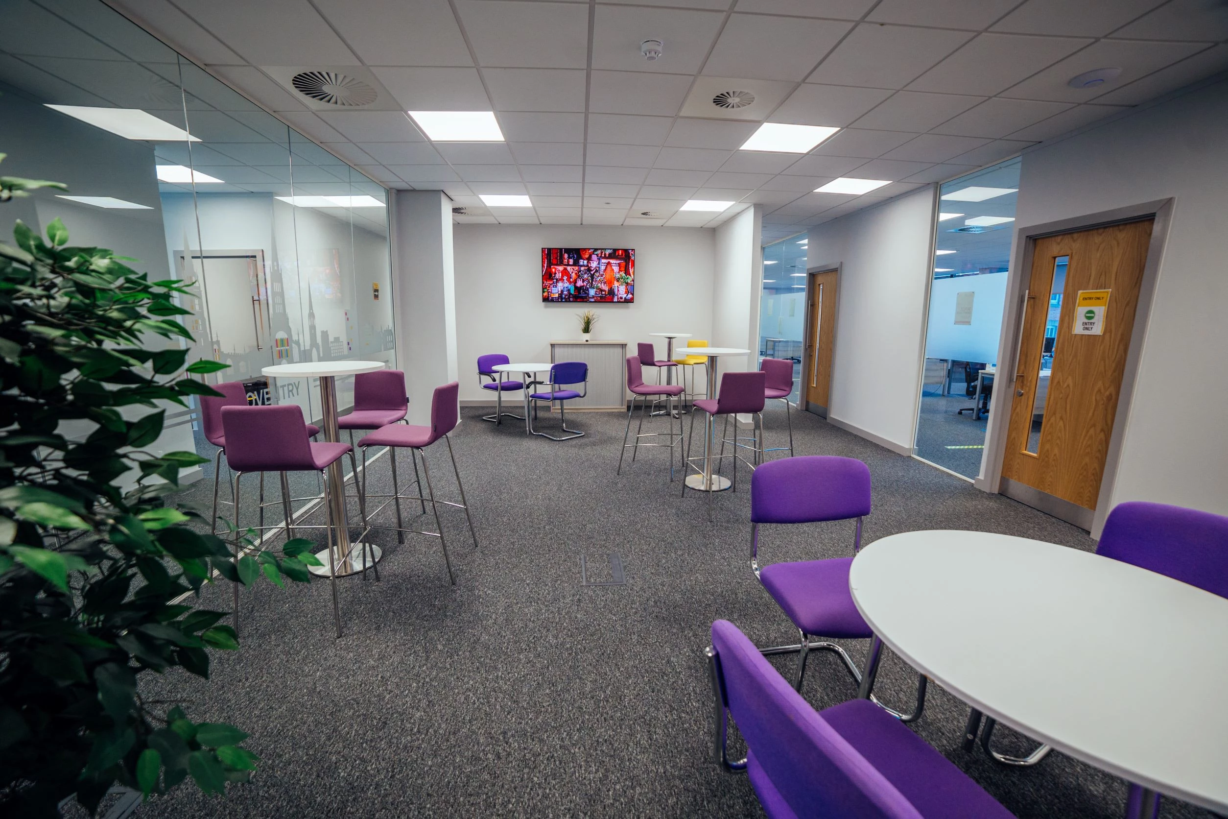 62fa41e7744dd1f50 at FigFlex Offices Coventry, Friars House Coworking area in Coventry, United Kingdom
