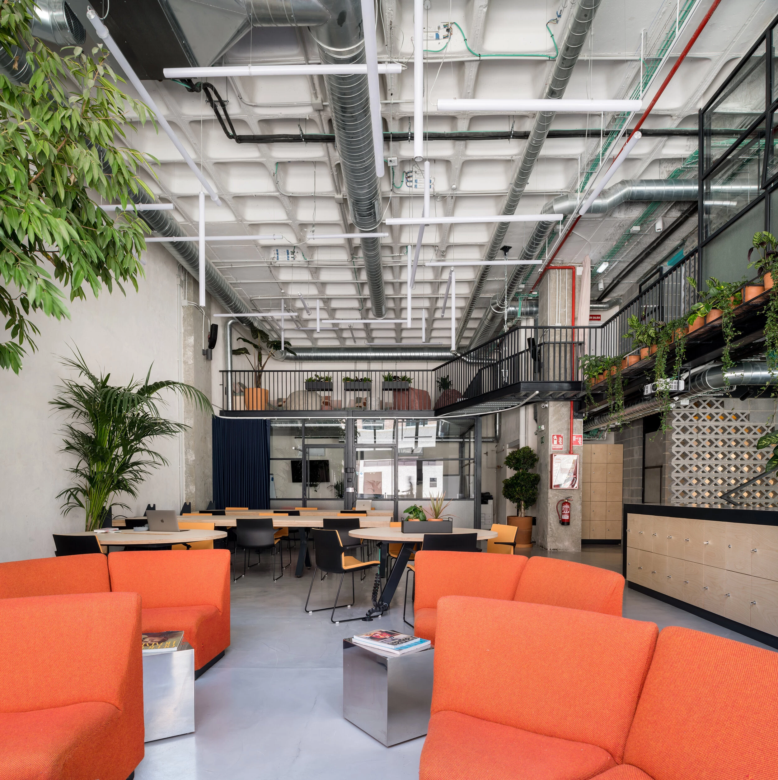 632b2e5c7aaac1689 at Area Madrid Coworking area in Madrid, Spain
