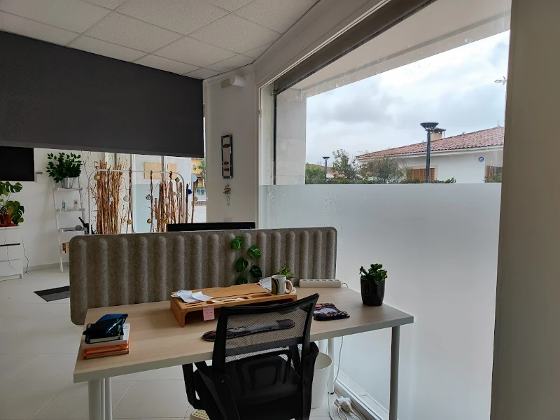 639093f05e2d198d6 at Cocowork Alcudia Beach Coworking area in Alcúdia, Spain