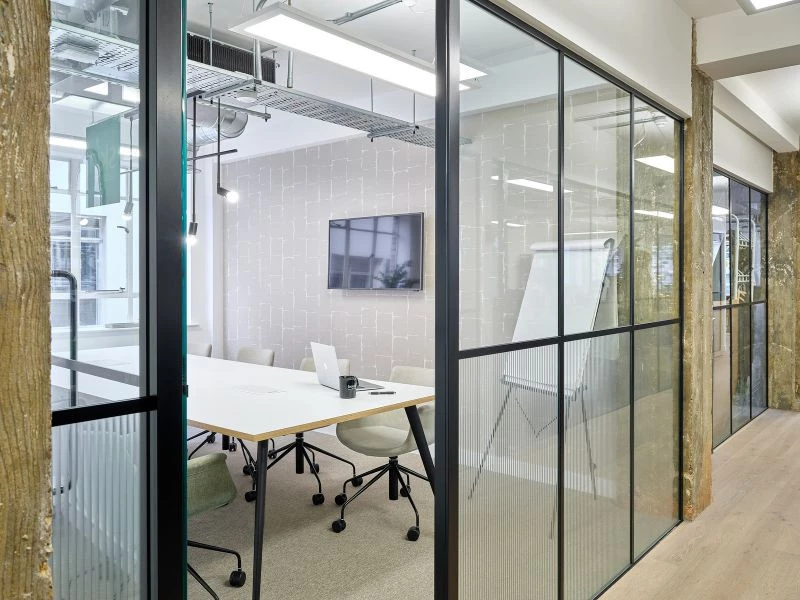 63c8230830eff9de6 at Beyond Kingsbourne House Coworking area in London, United Kingdom