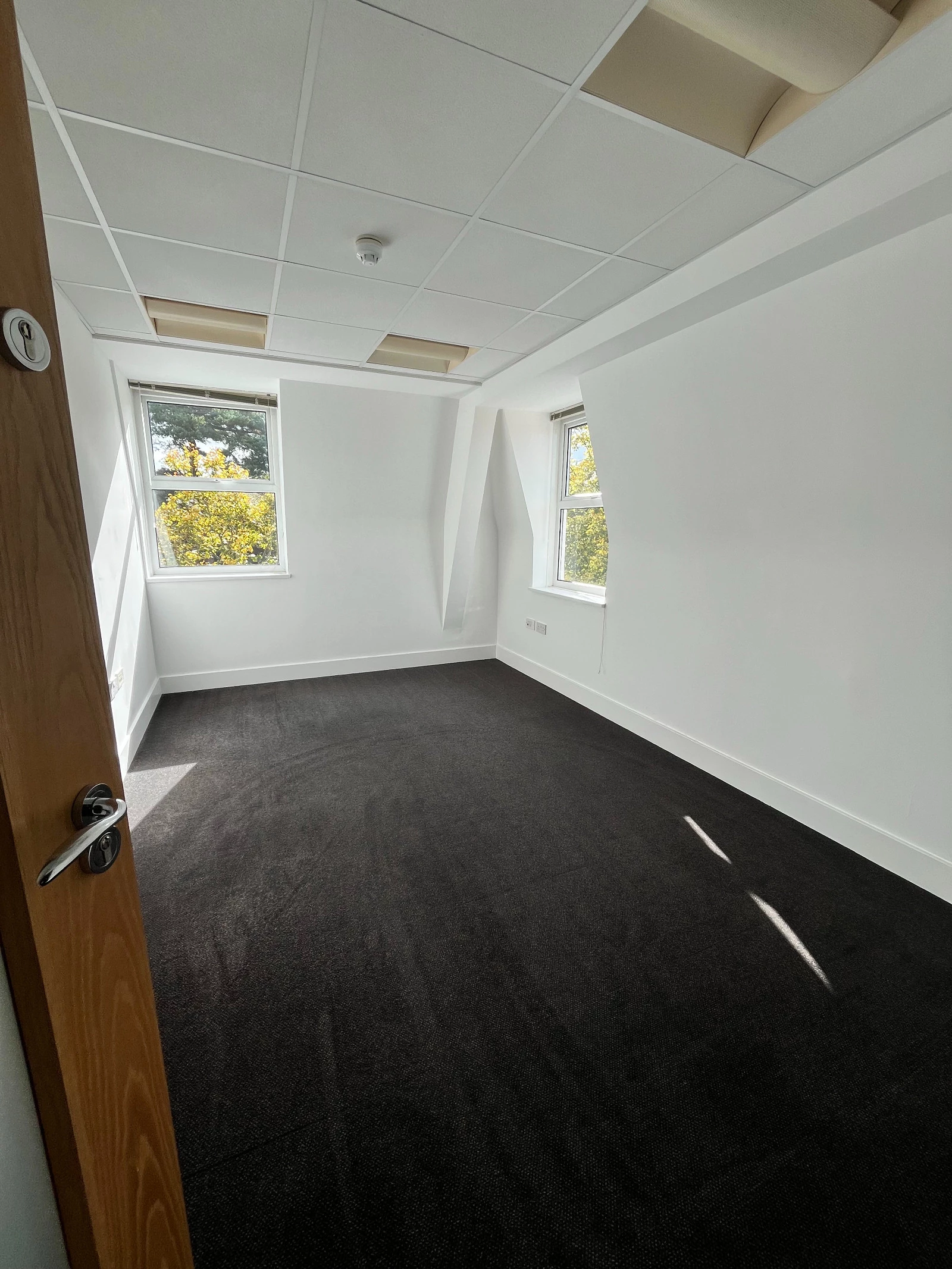 6724a1ba5d016cfbc at Hot desk 1  Coworking area in Horsham, United Kingdom