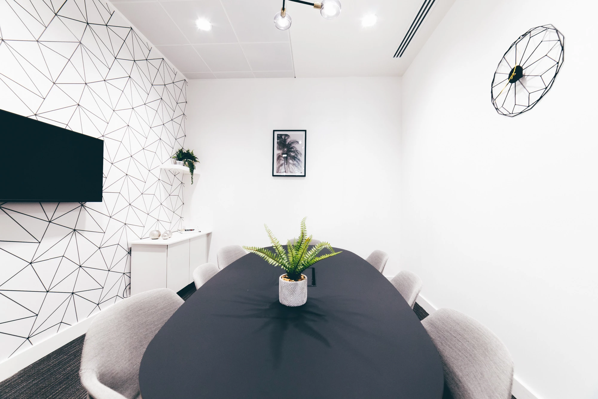 62af7b704eb2fdbe2 at Clyde Meeting Room - 8 People Meeting room in Glasgow, United Kingdom