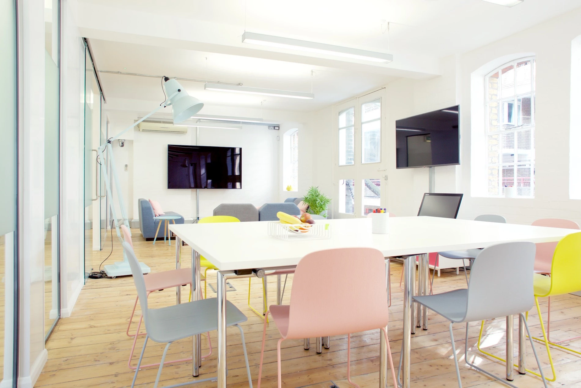 633aca59dbd468fe0 at Warehouse @Sutherland Labs Meeting room in London, United Kingdom