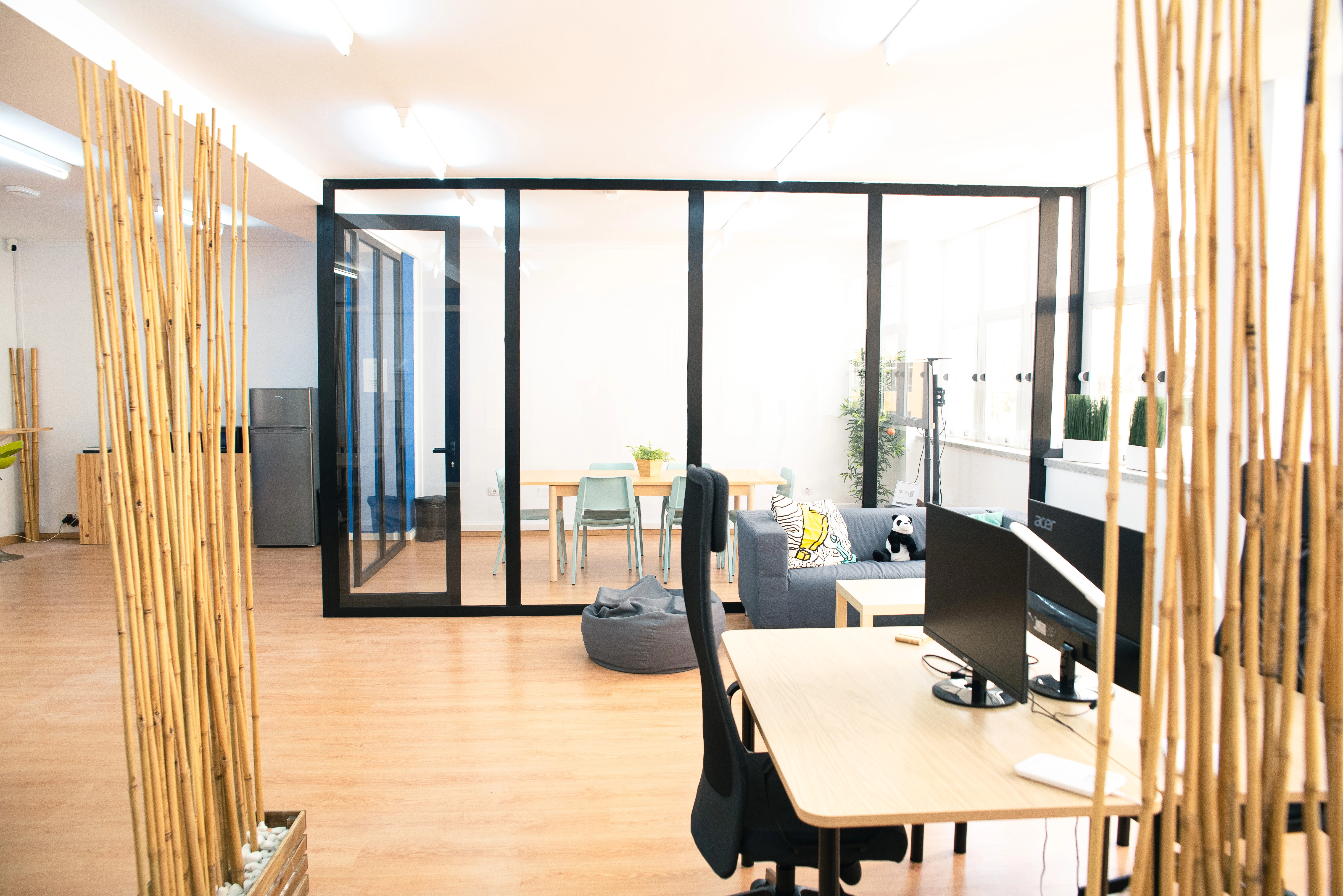 683898dba151cd5cf at Dojo Blue Office in Las Palmas de Gran Canaria, España