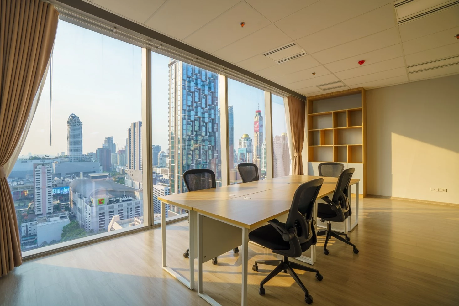 6841329a185176214 at Office Space Office in Bangkok, Thailand