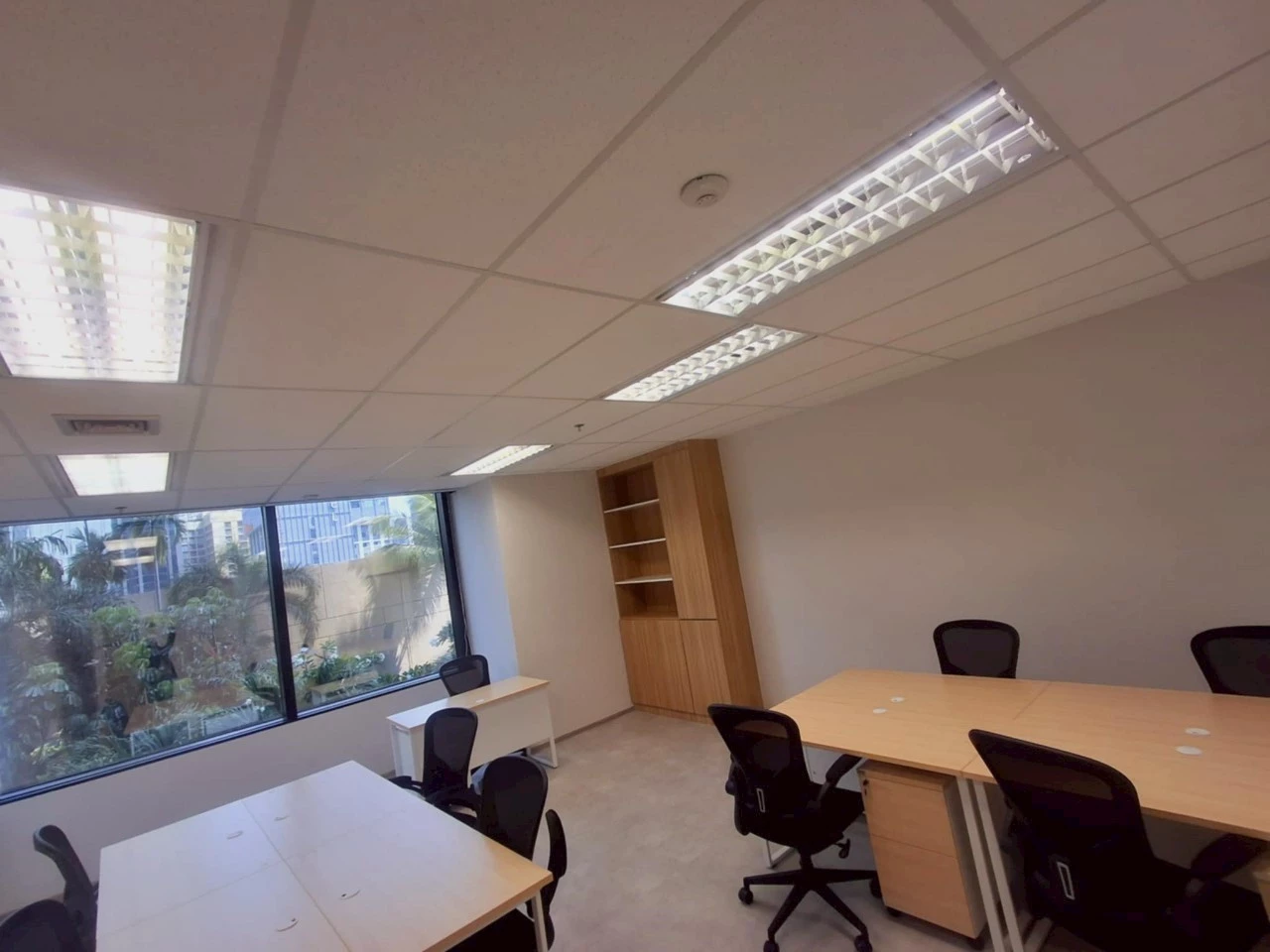 684138d559554a760 at Office Space Office in Bangkok, Thailand