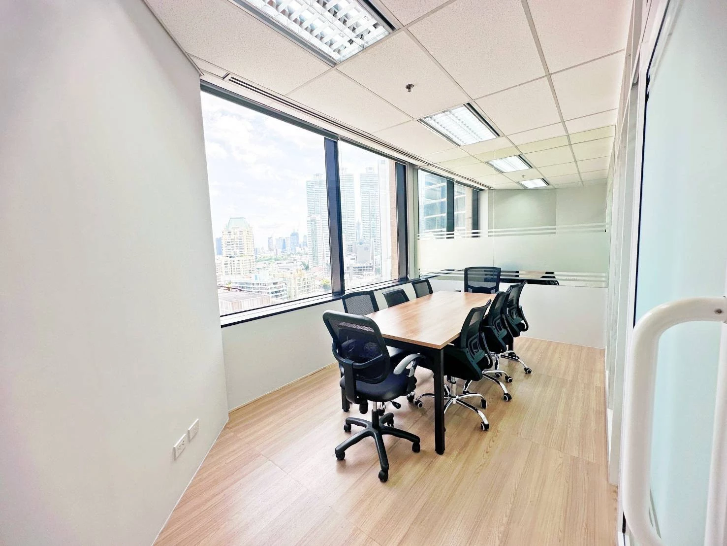 684144e18ce898fec at Office Space Office in Bangkok, Thailand