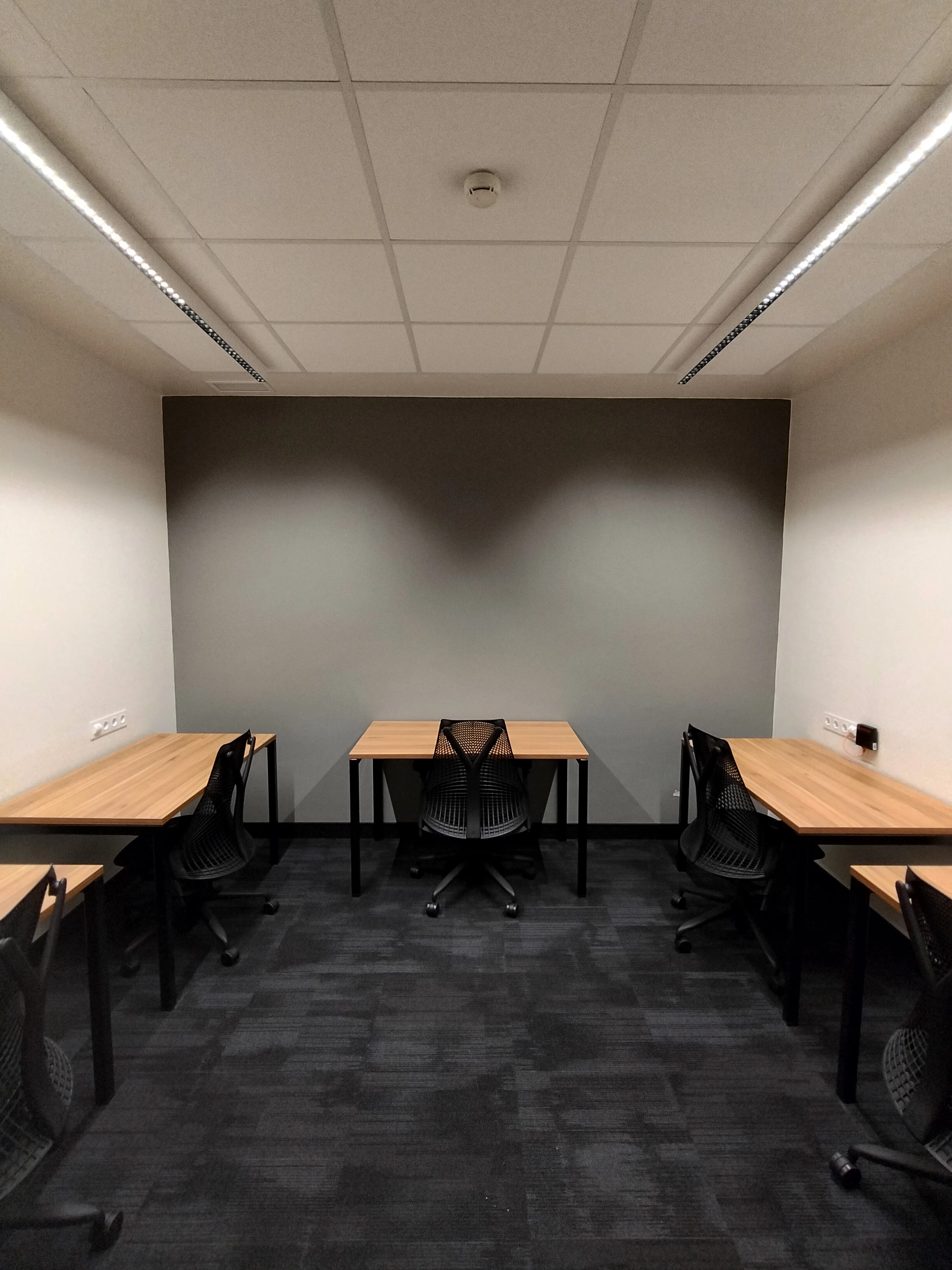 68501bbd8b820c451 at Private Office for 5 people Office in Lisboa, Portugal