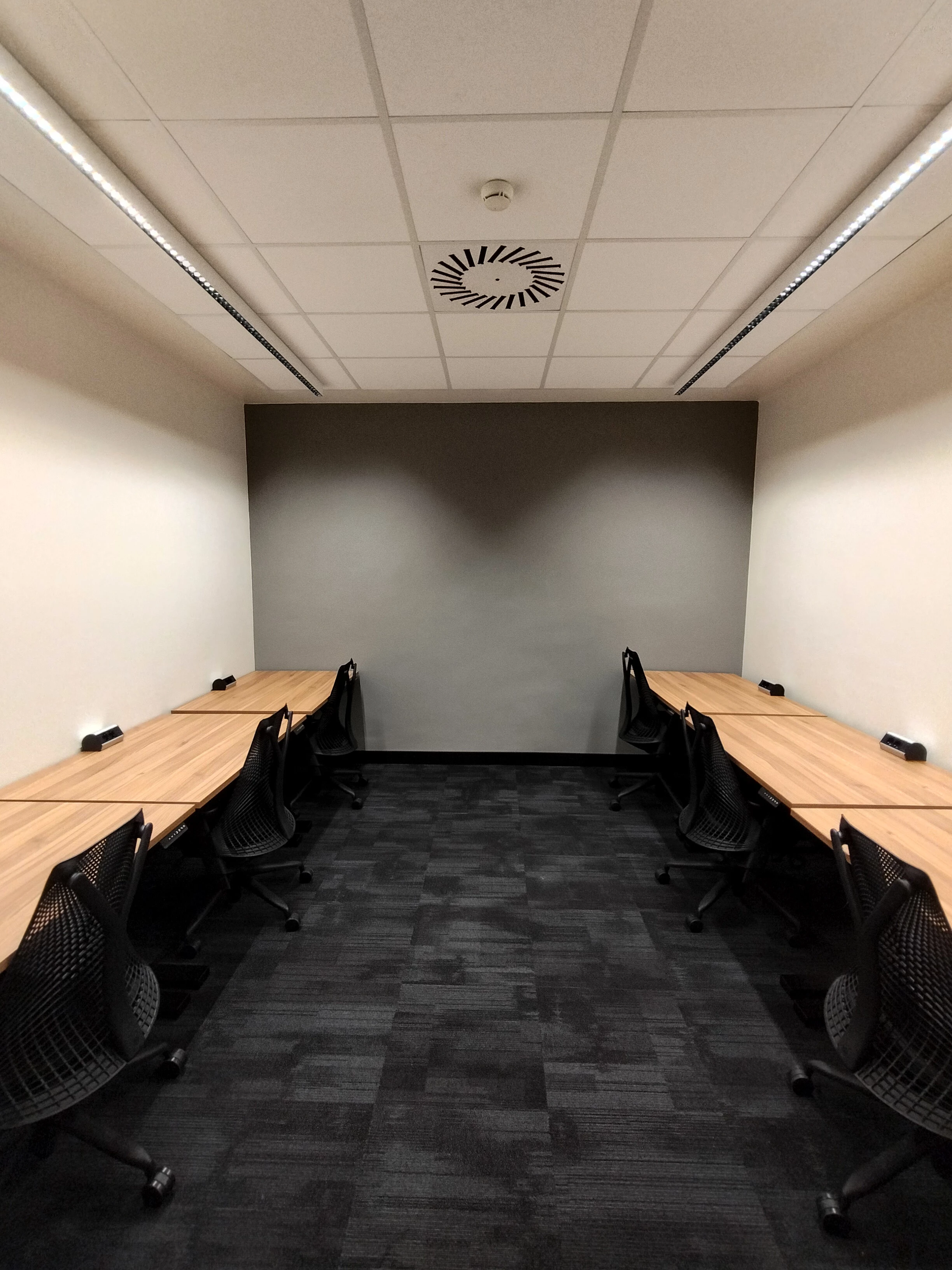 68501e4e41c18eae2 at Private Office for 6 people Office in Lisboa, Portugal