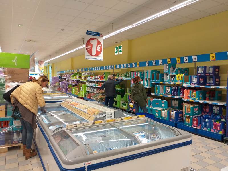 Coronavirus: l’elenco completo di chi resta aperto negozio eurospin