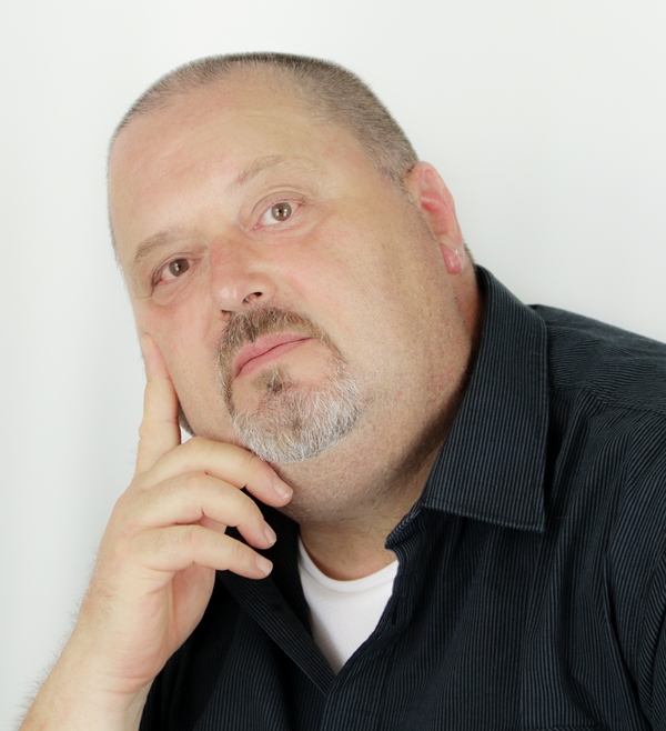 “Deva Versus Asura”: il recanatese Gabriele Accattoli presenta il suo libro gabriele Accattoli